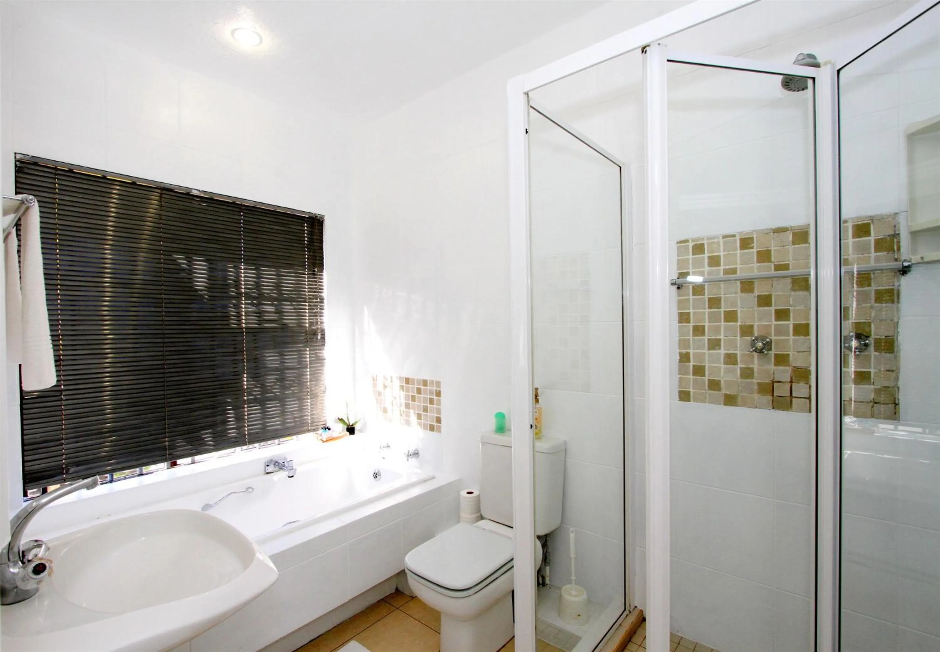 Shower in La Dolce Vita Umhlanga Guesthouse