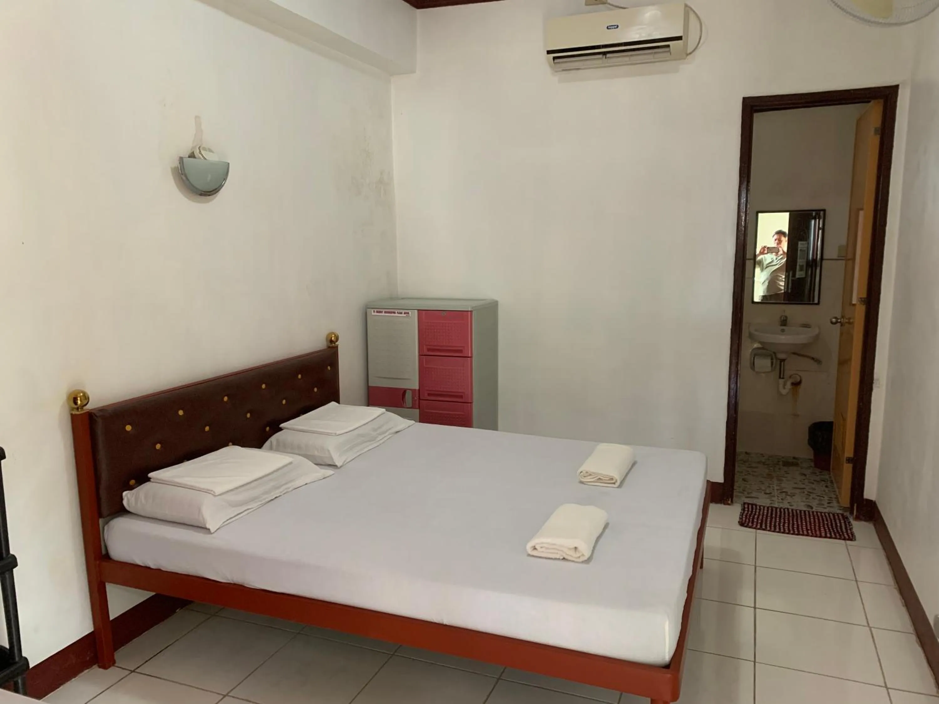 Bed in First Baby Bytes Guest House