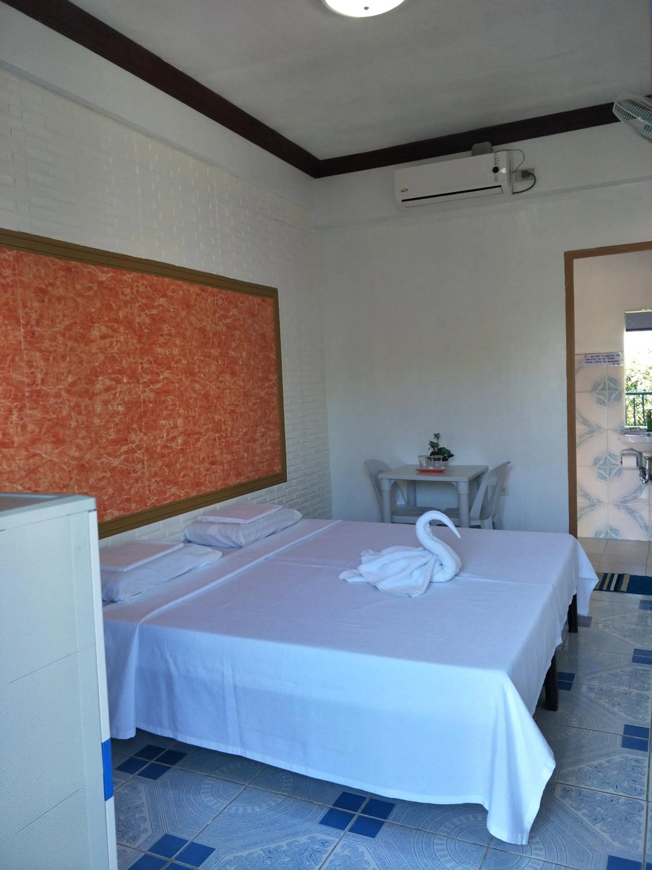 Bed in First Baby Bytes Guest House