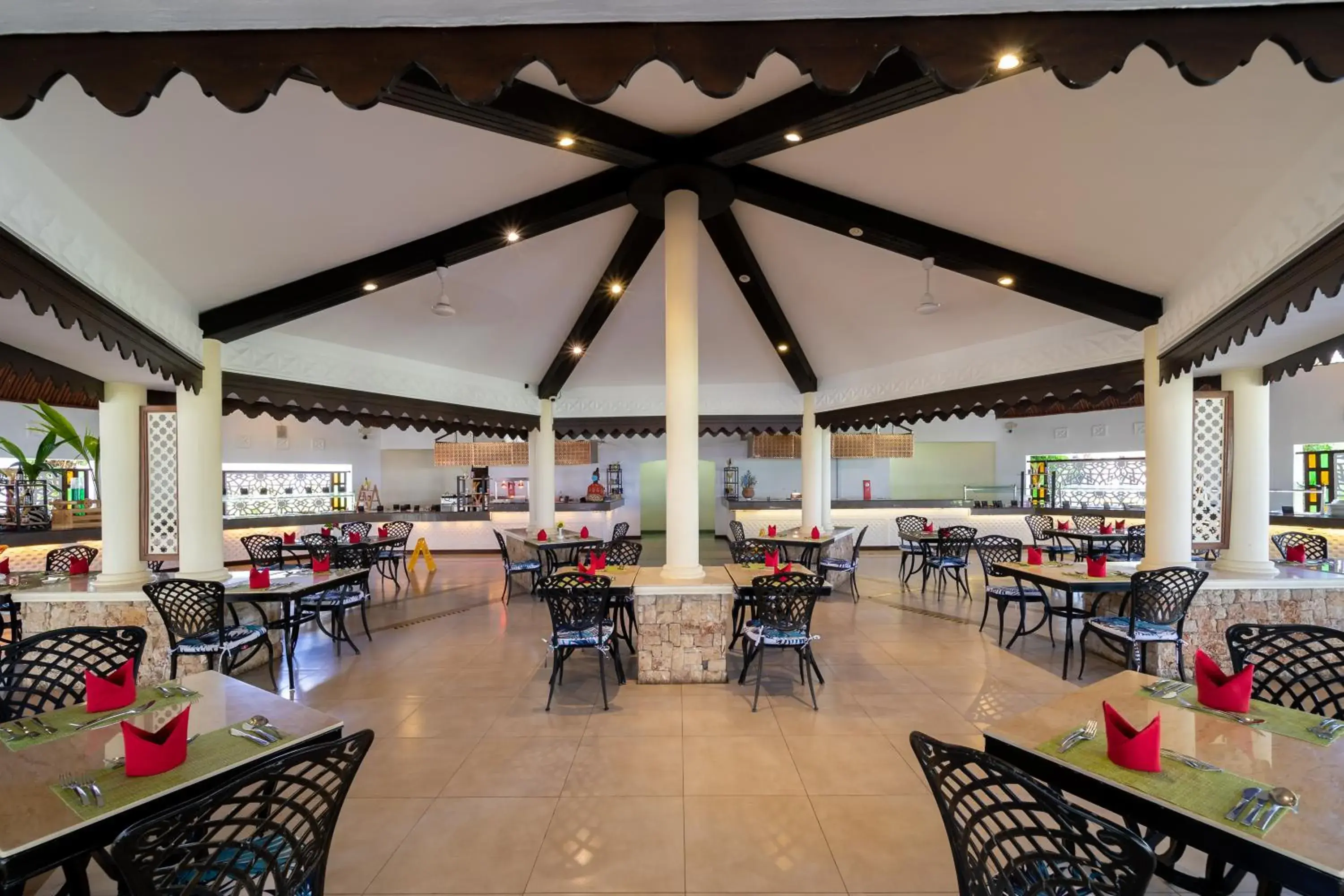 Restaurant/places to eat in PrideInn Paradise Beach Resort & Spa Mombasa Restaurant/places to eat in PrideInn Paradise Beach Resort & Spa Mombasa