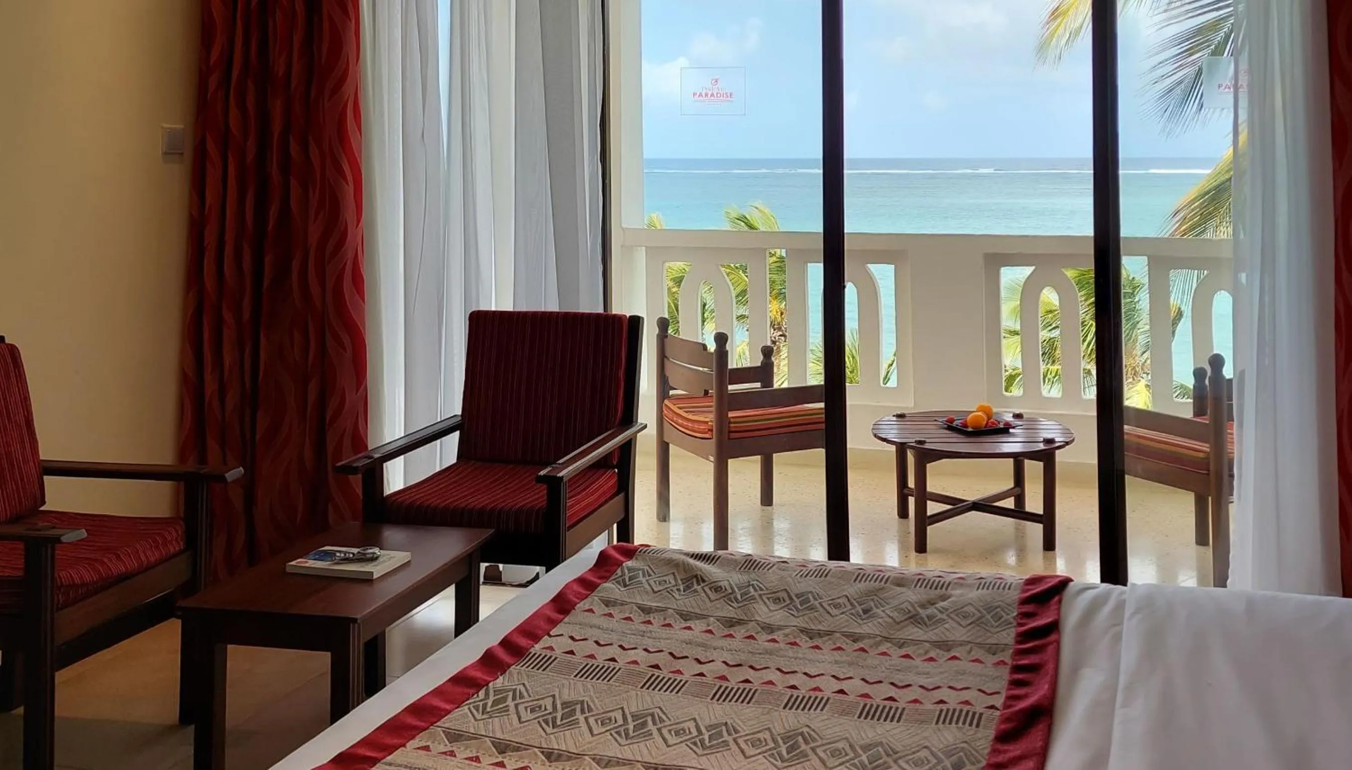 Sea view, Bed in PrideInn Paradise Beach Resort & Spa Mombasa