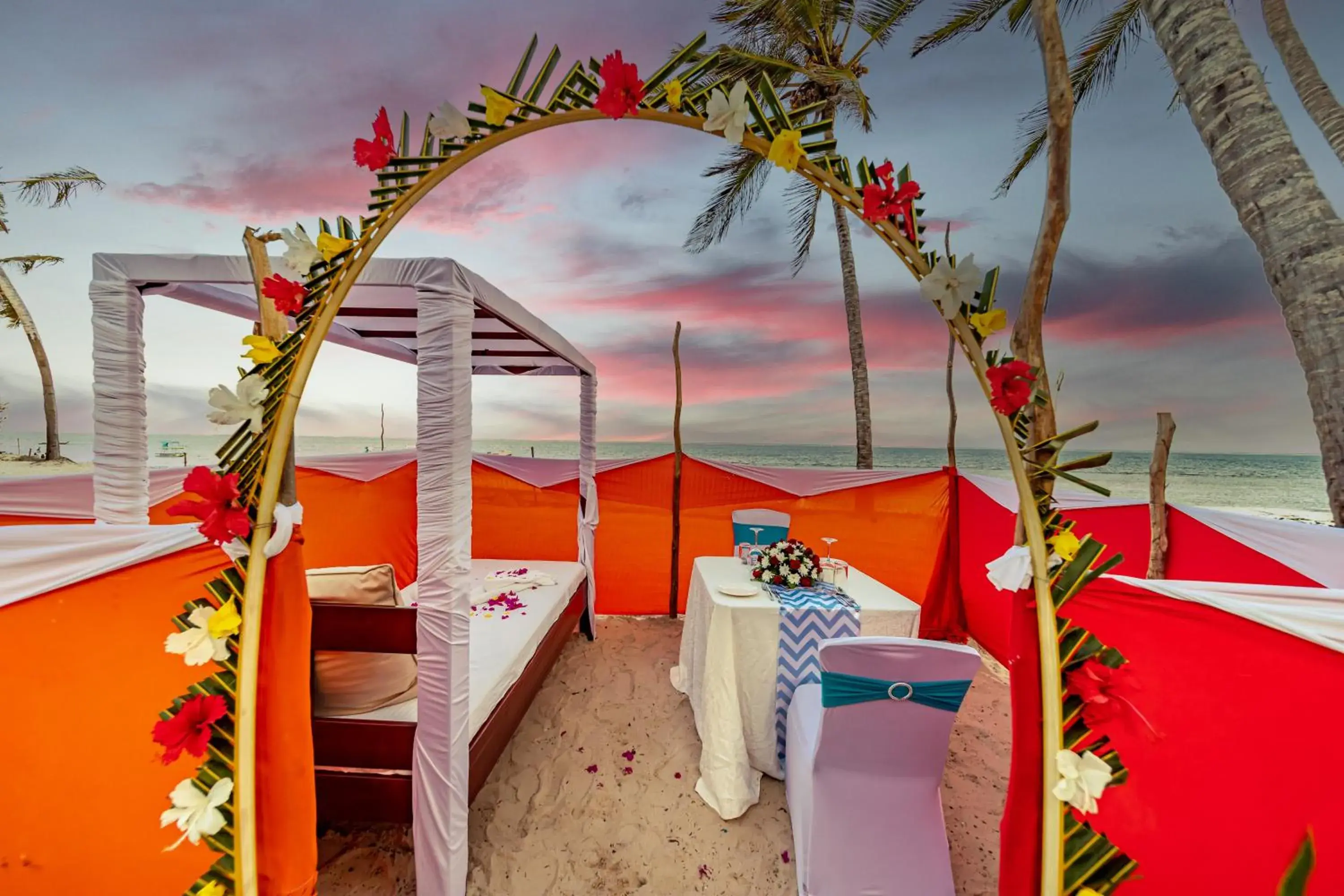 Beach, Bed in PrideInn Paradise Beach Resort & Spa Mombasa Beach, Bed in PrideInn Paradise Beach Resort & Spa Mombasa