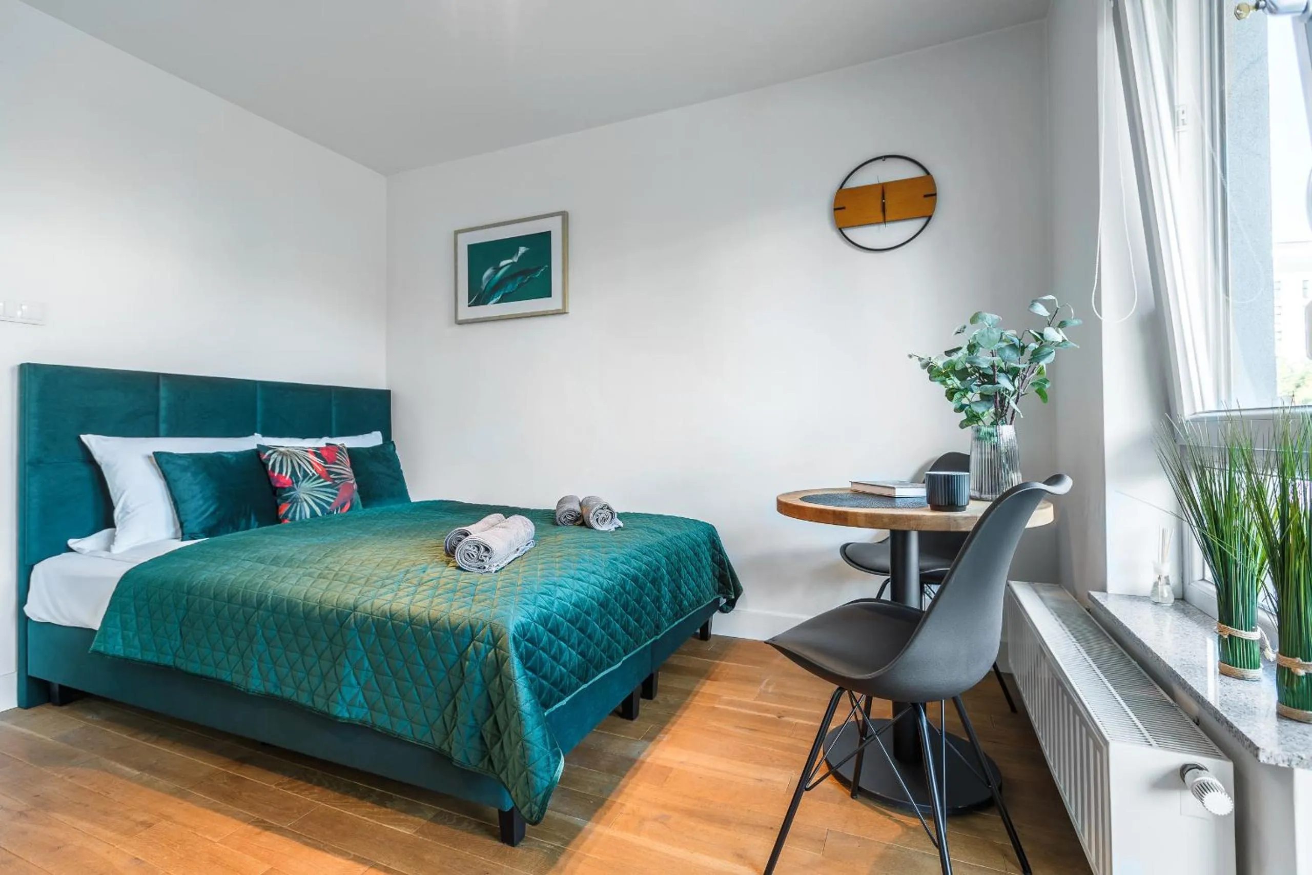 Bed in Emihouse CityVibe Apartments