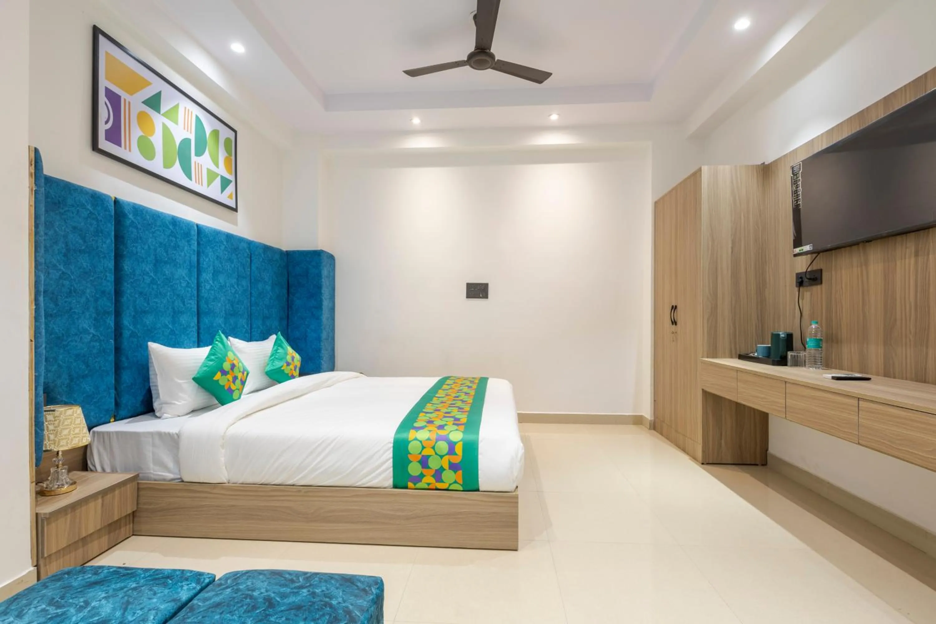 Bedroom, Bed in Treebo Accent Park Hotel And Banquet