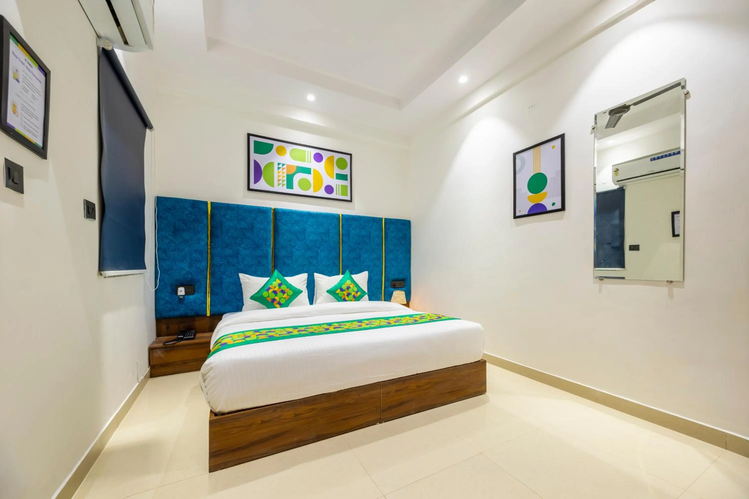 Bedroom, Bed in Treebo Accent Park Hotel And Banquet