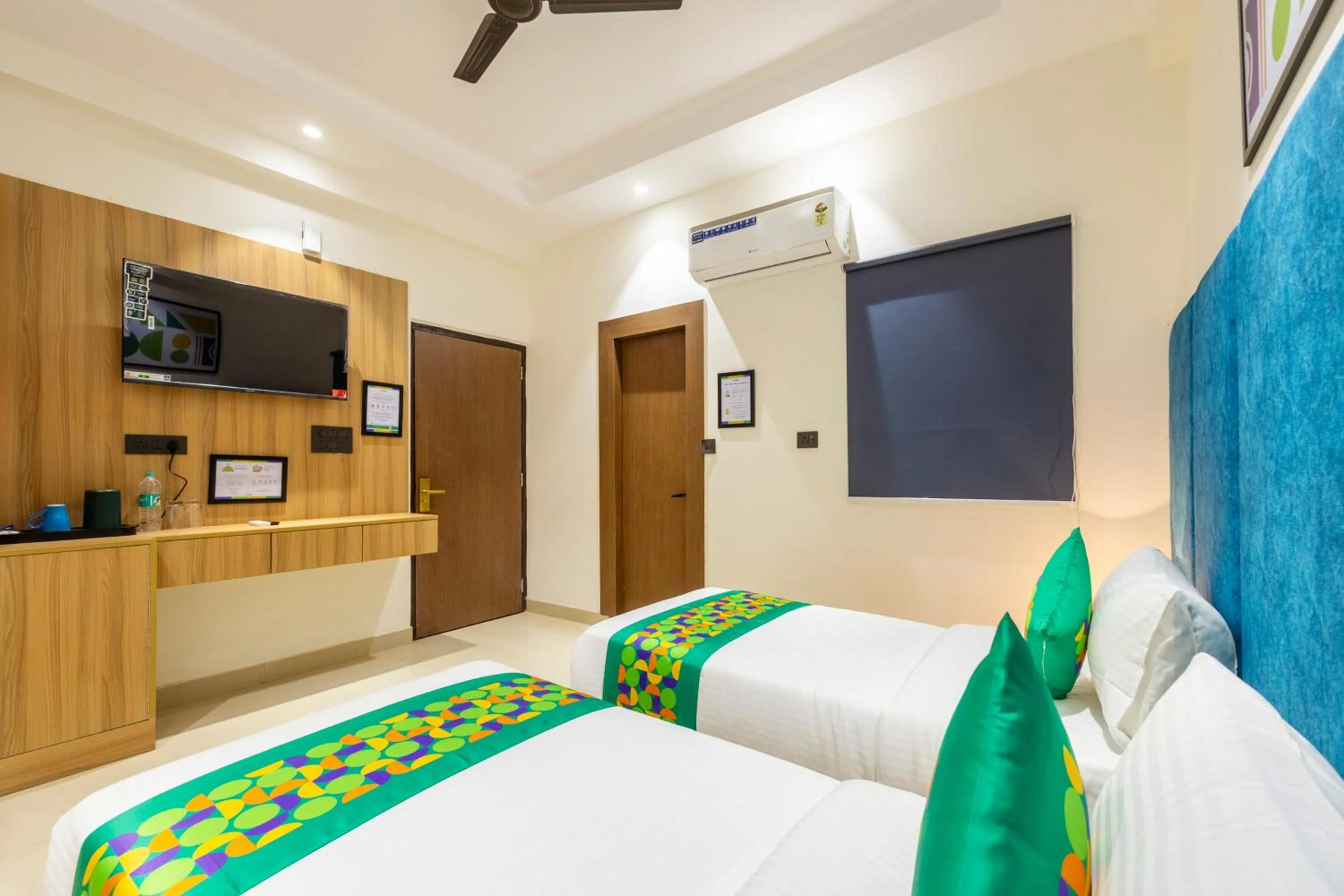 Bedroom, Bed in Treebo Accent Park Hotel And Banquet