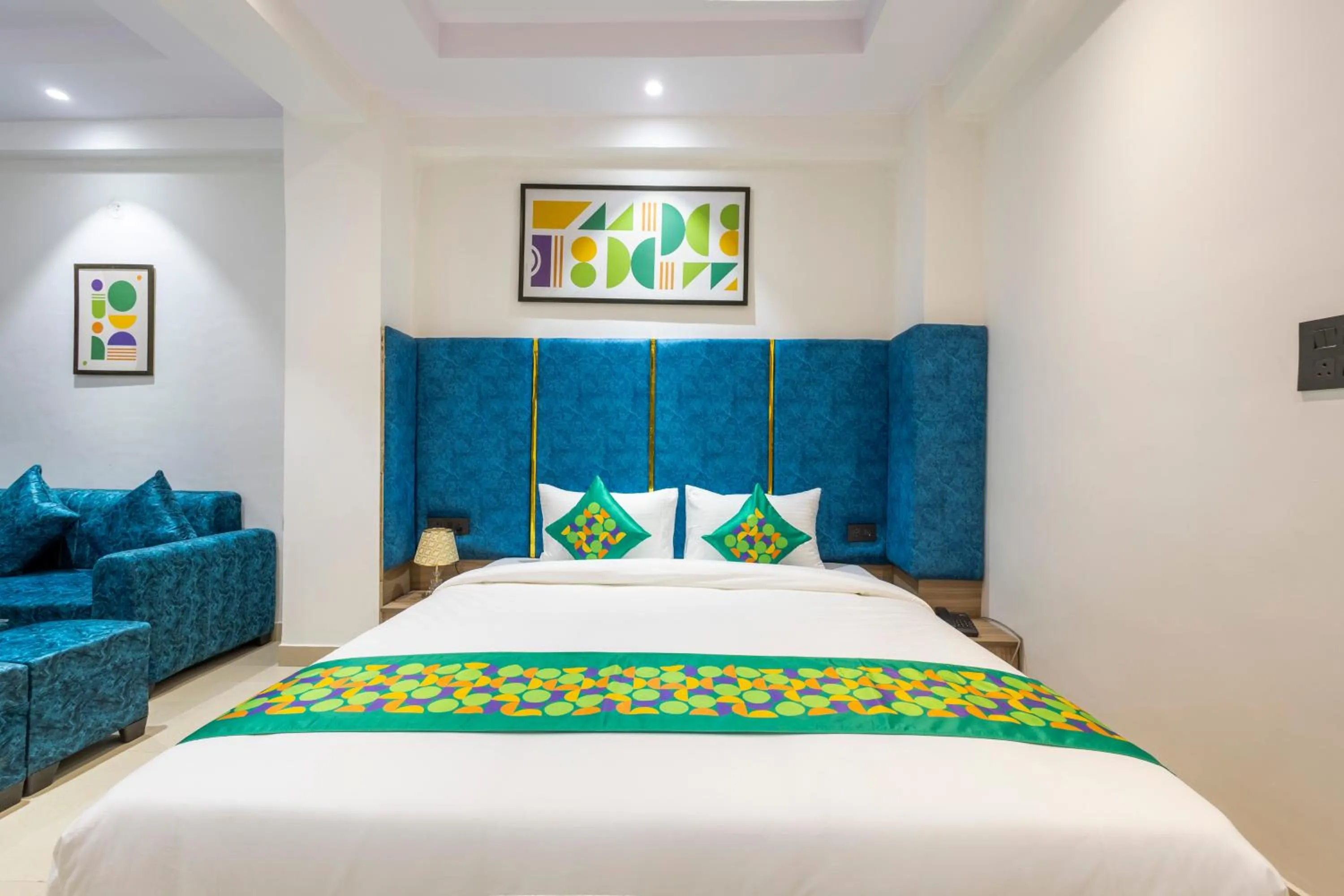 Bedroom, Bed in Treebo Accent Park Hotel And Banquet