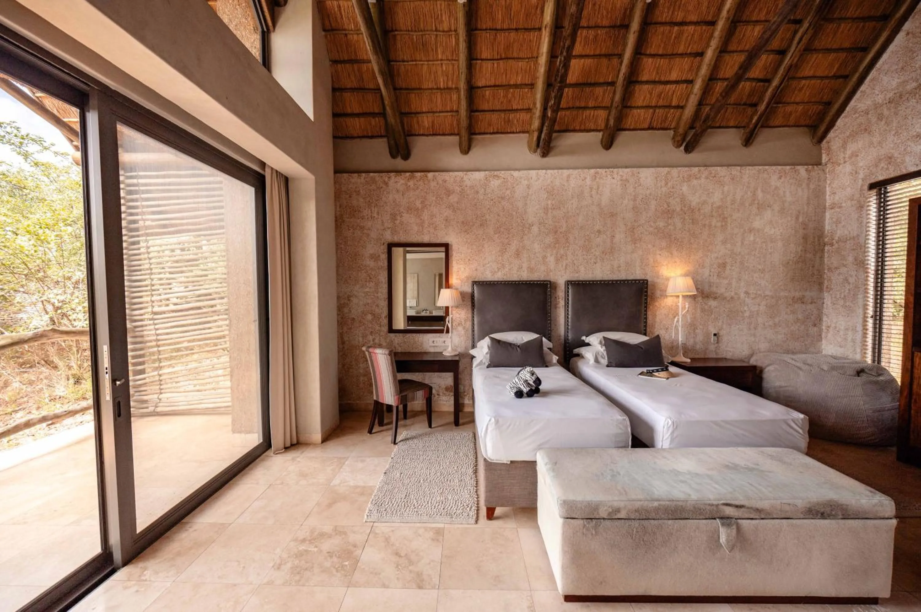 Family, Bed in Kapama Southern Camp