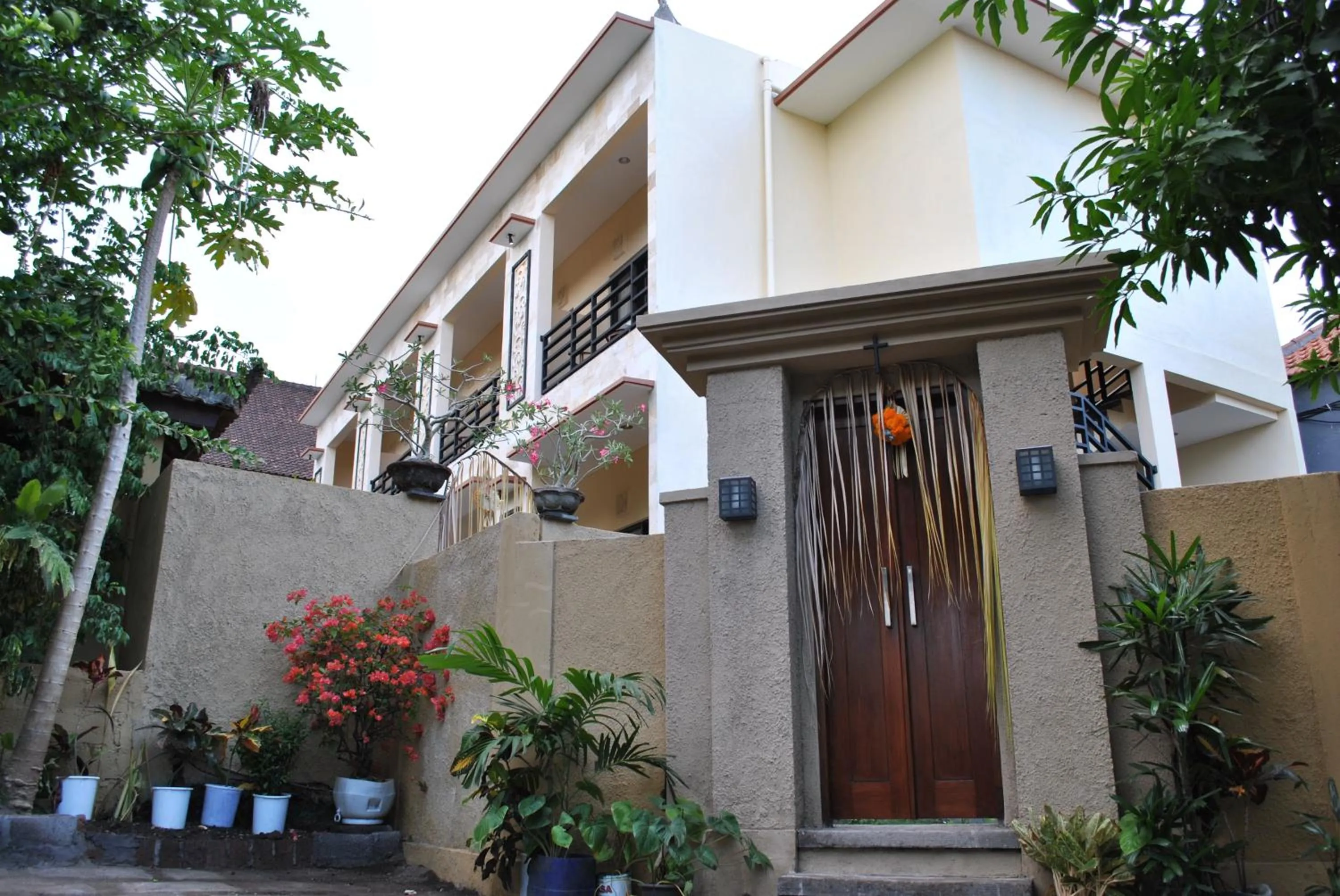 Facade/entrance in Betesda Guest House