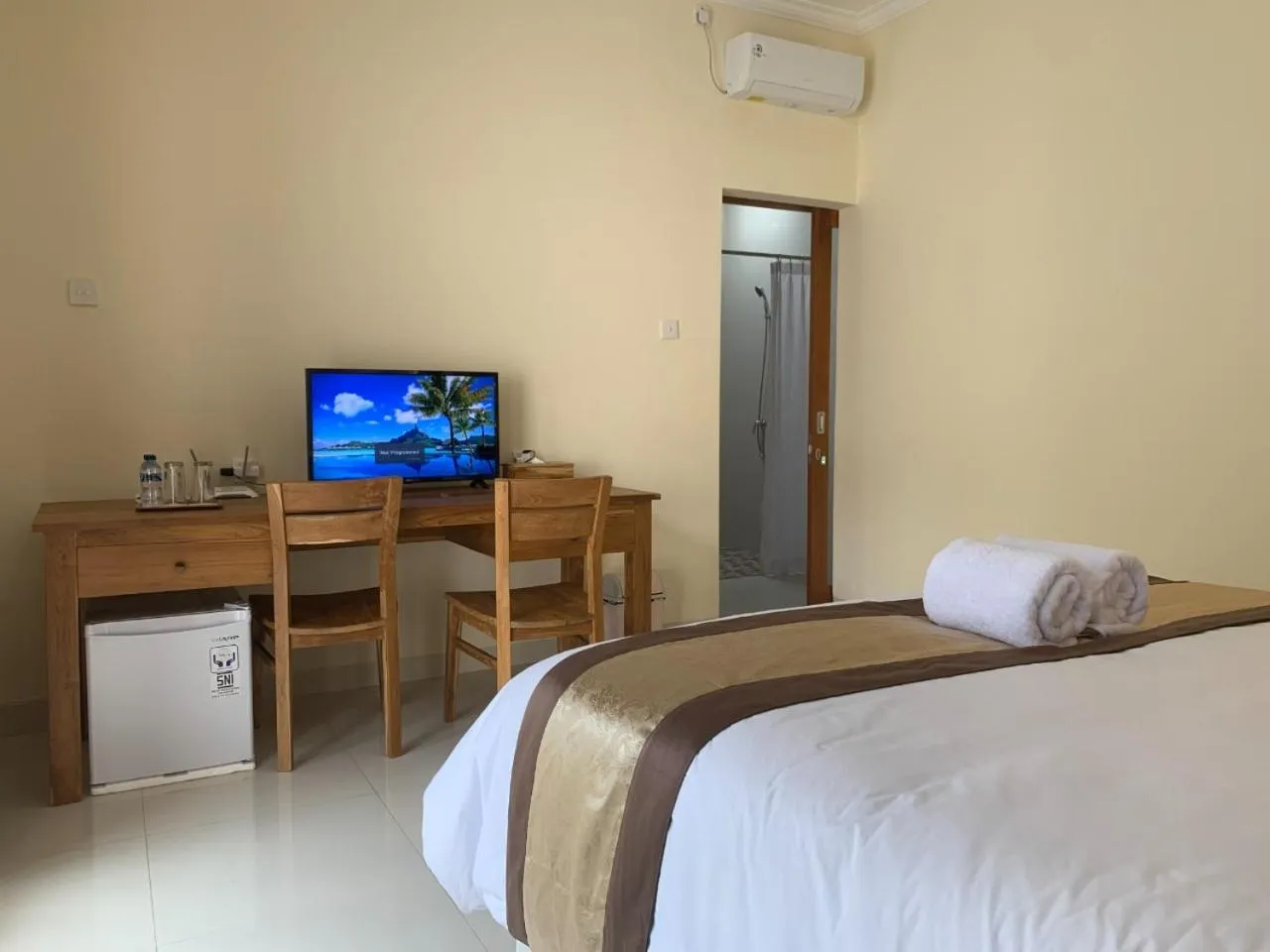 Bed in Betesda Guest House