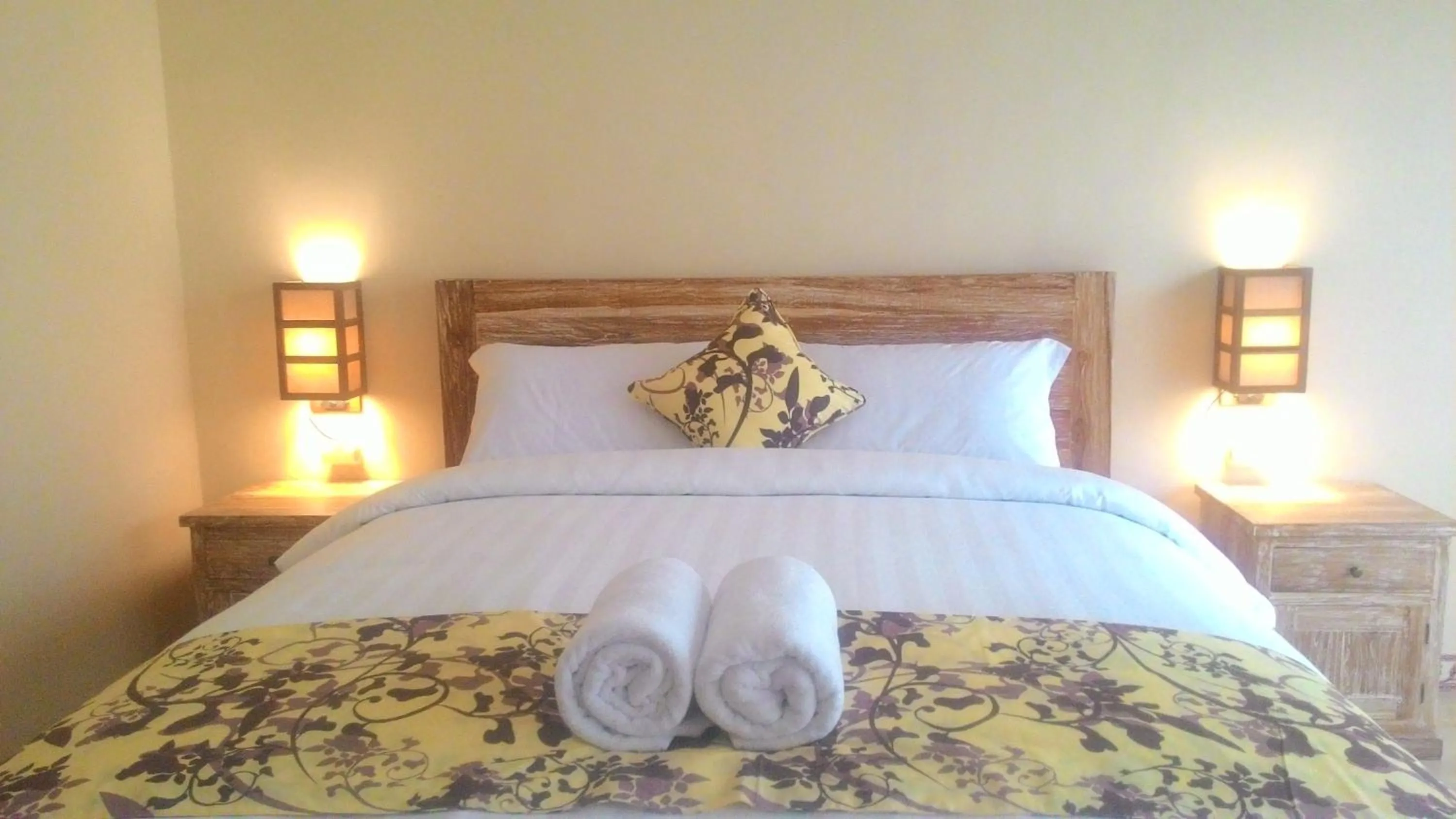 Bed in Betesda Guest House