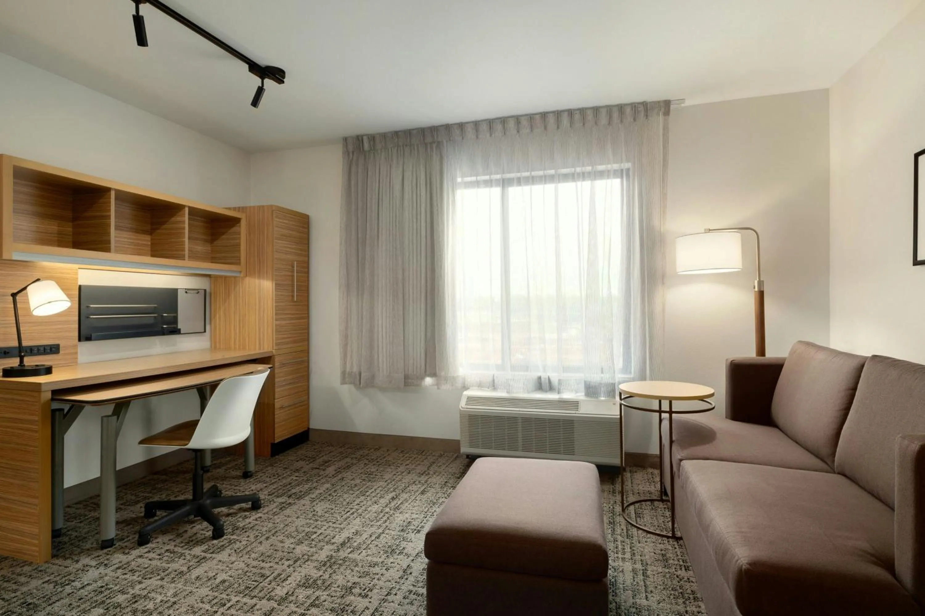 Living room in TownePlace Suites by Marriott Alexandria