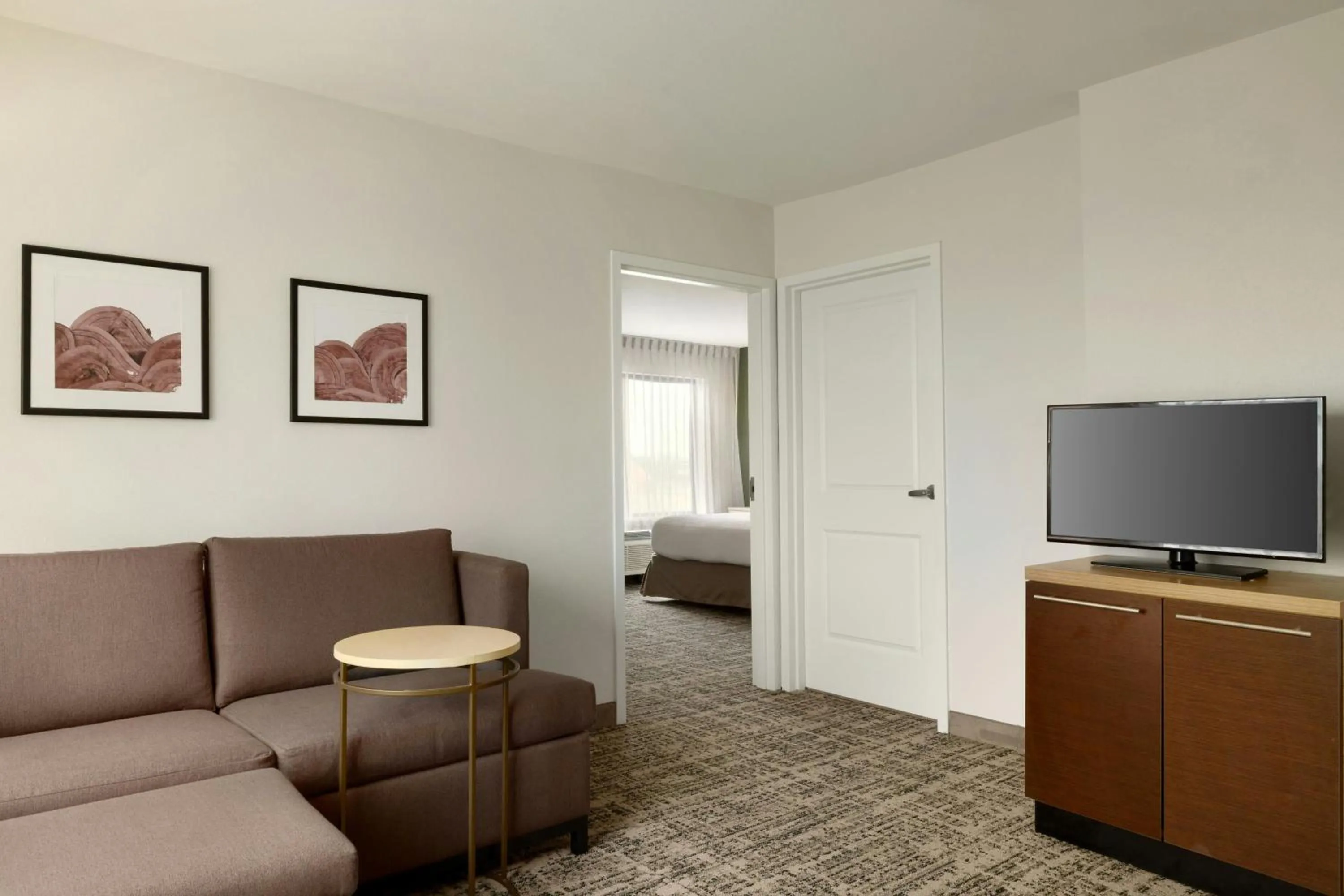 Living room in TownePlace Suites by Marriott Alexandria