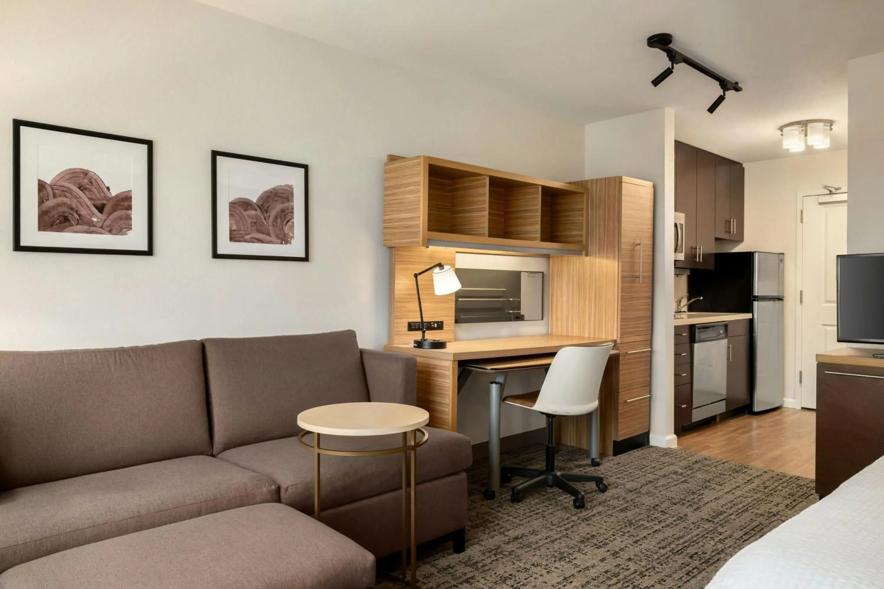 Photo of the whole room, Bed in TownePlace Suites by Marriott Alexandria