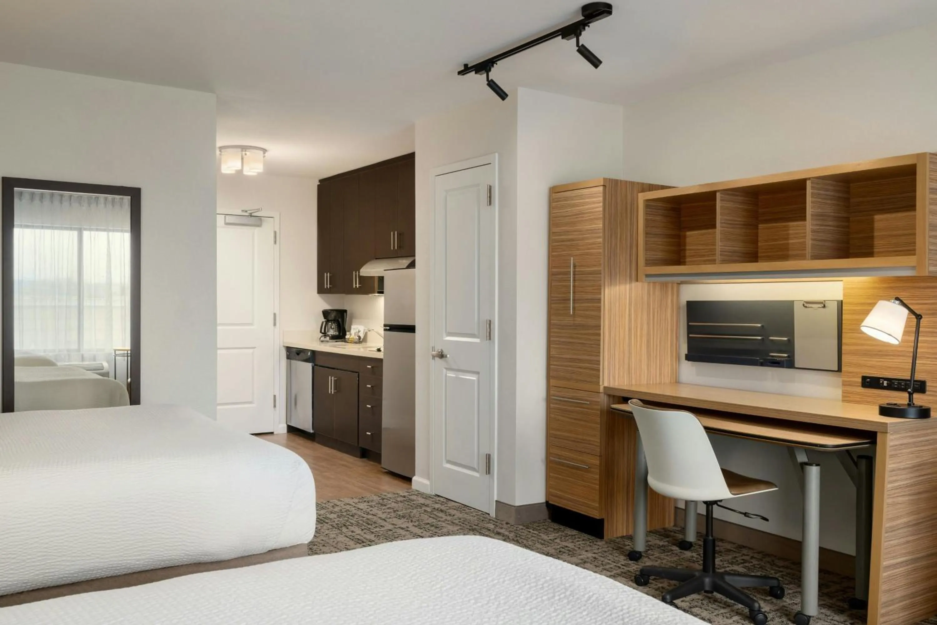 Photo of the whole room, Bed in TownePlace Suites by Marriott Alexandria