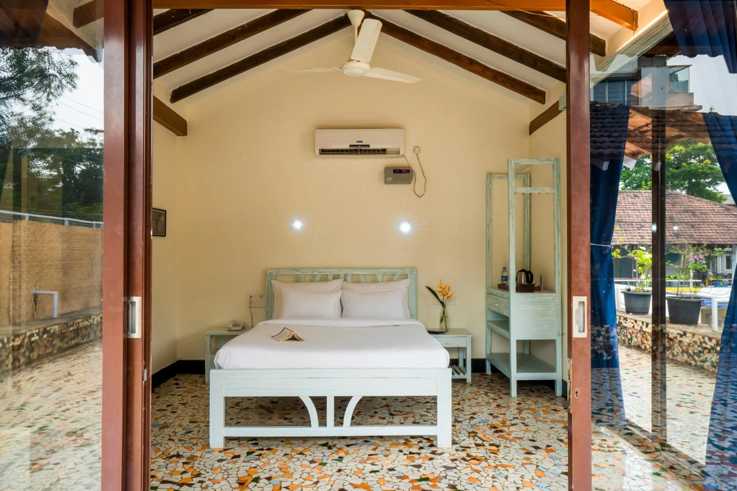 Bedroom, Bed in Moustache Goa Luxuria