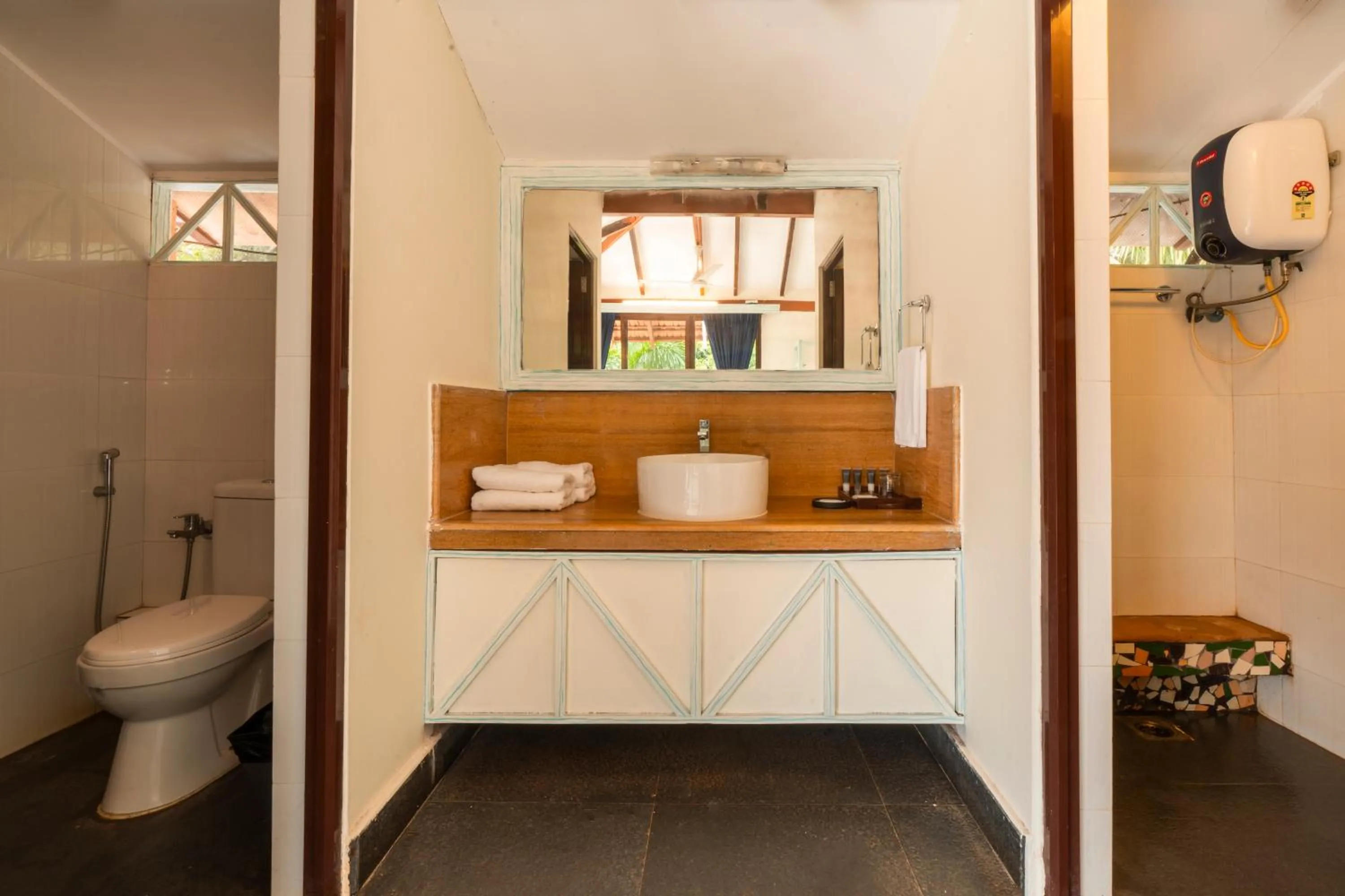 Toilet in Moustache Goa Luxuria