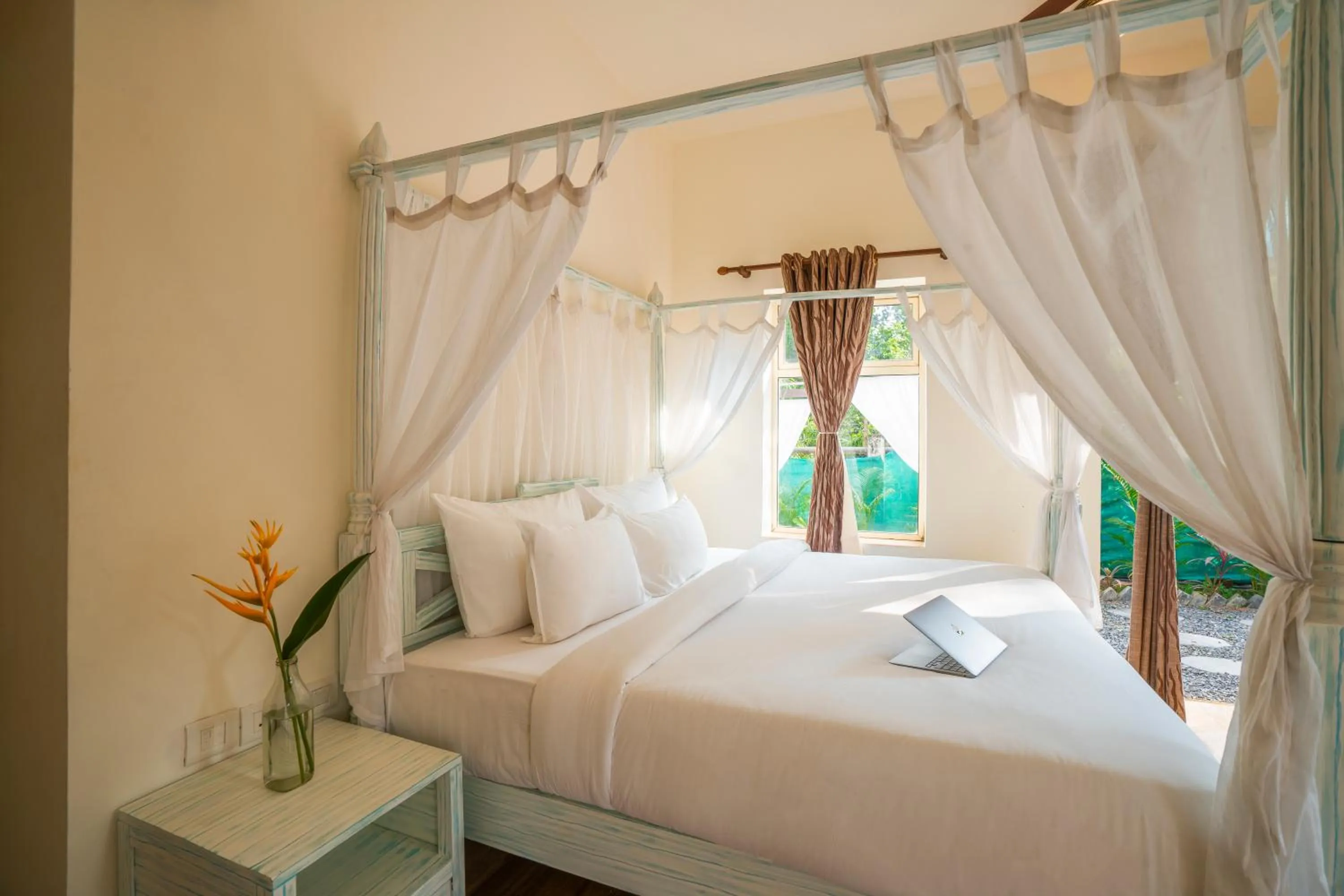 Bedroom, Bed in Moustache Goa Luxuria