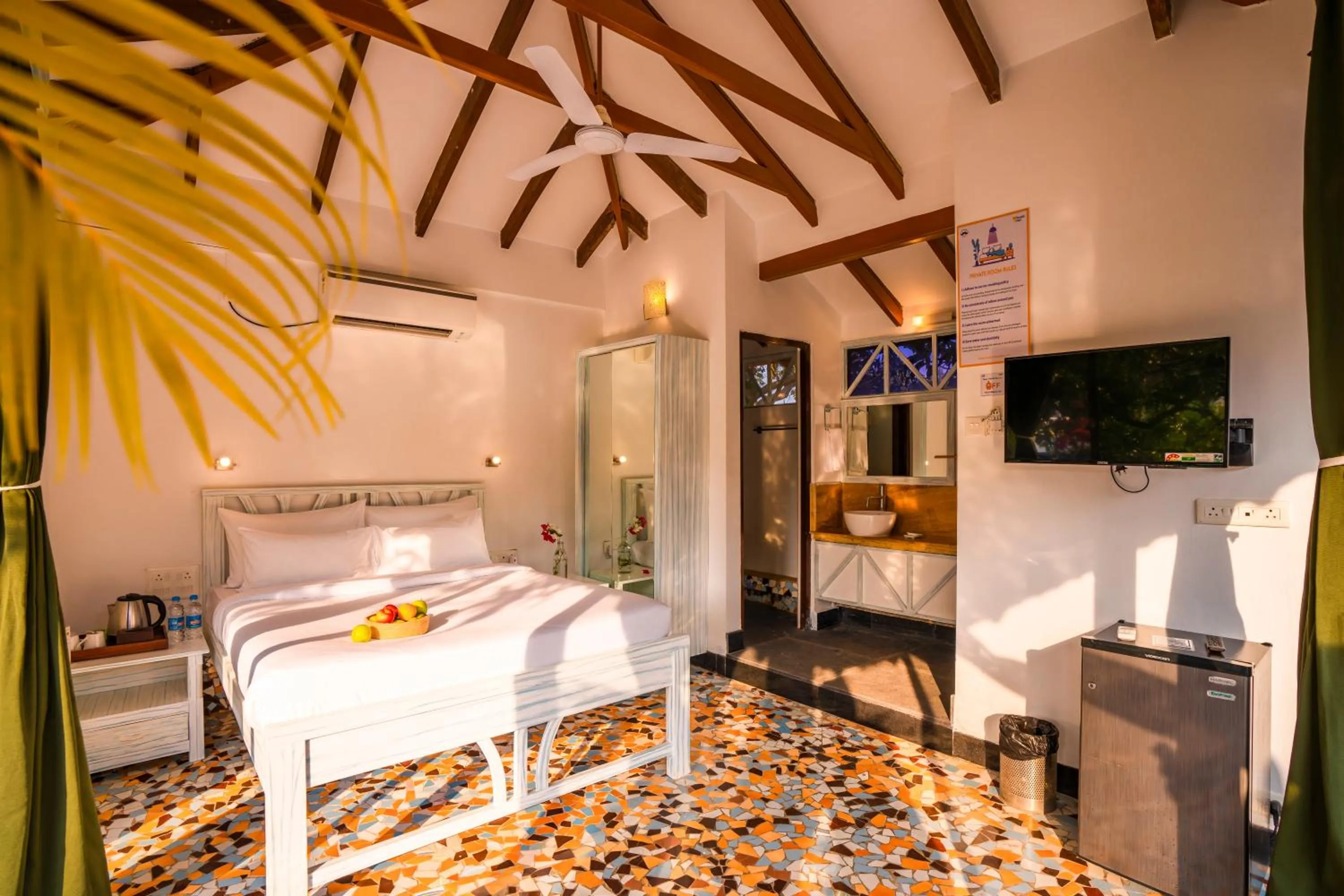 TV and multimedia, Bed in Moustache Goa Luxuria