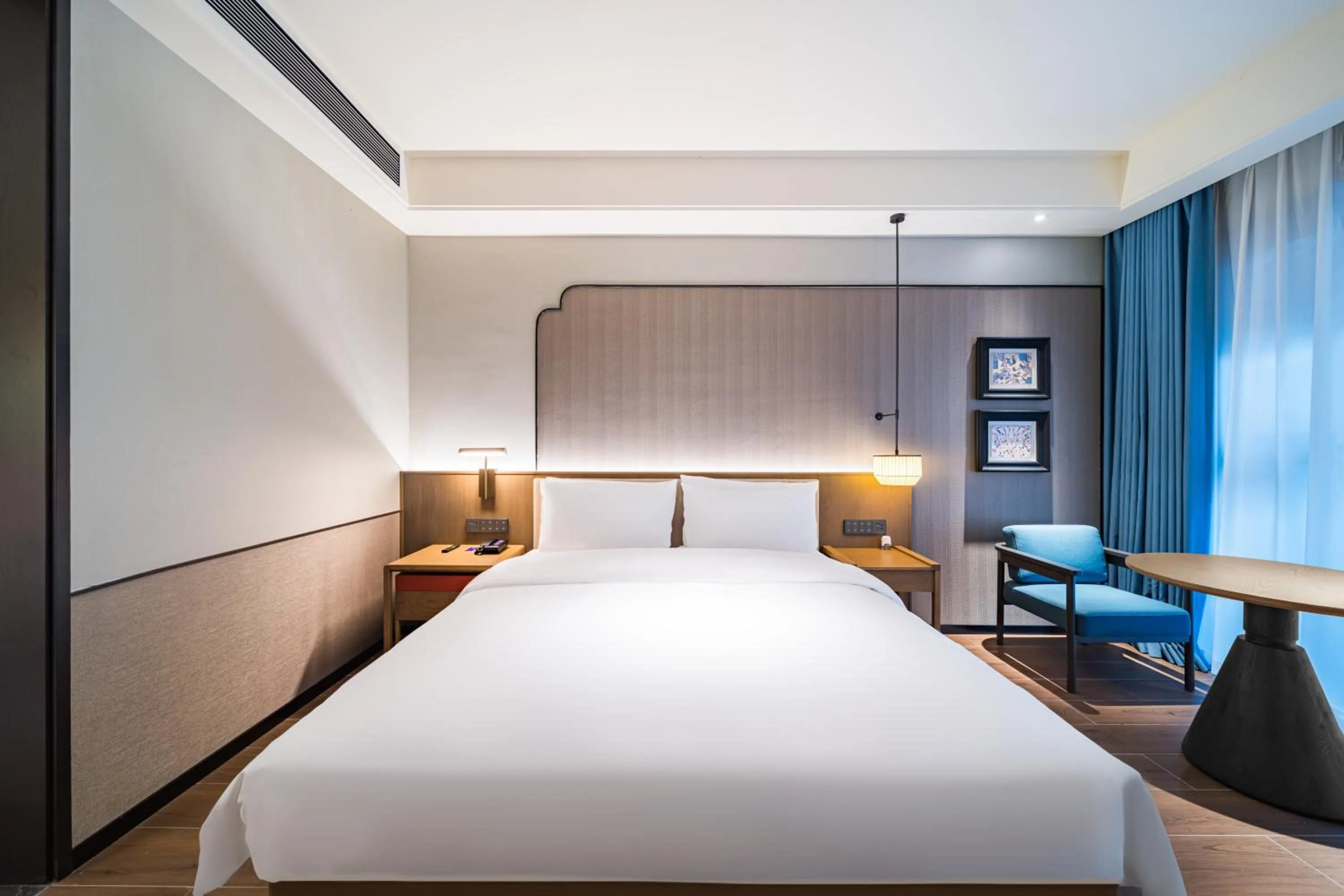 Bed in Jingzhou Ancient City, Chu Charm Manxin Mansion