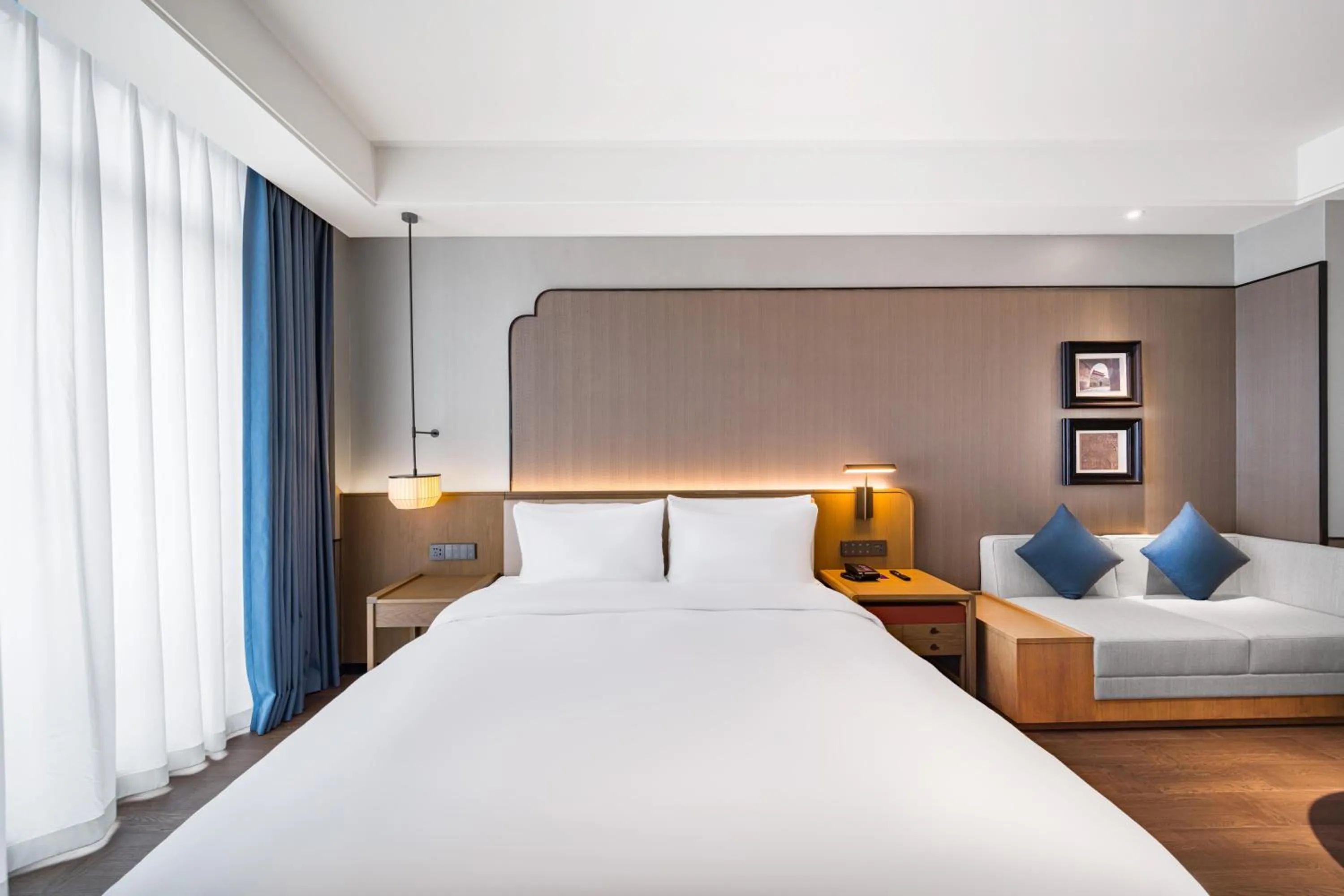 Bed in Jingzhou Ancient City, Chu Charm Manxin Mansion