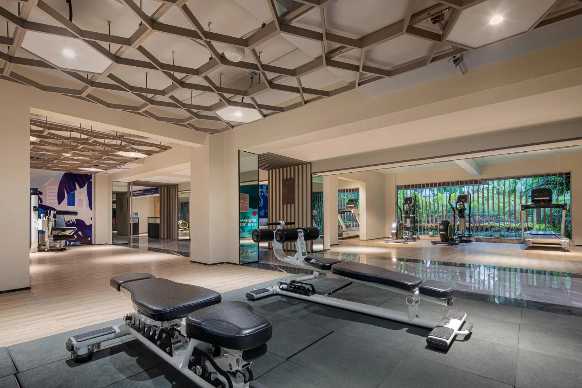Fitness centre/facilities in Wanda Yi, Suite Xishuangbanna
