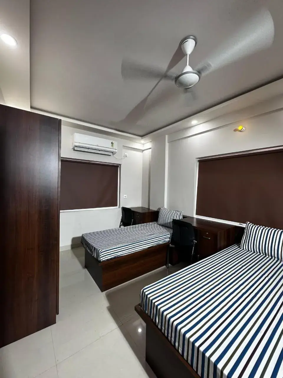 Twin Room - single occupancy in Yuvi Grand Residency Twin Room - single occupancy in Yuvi Grand Residency