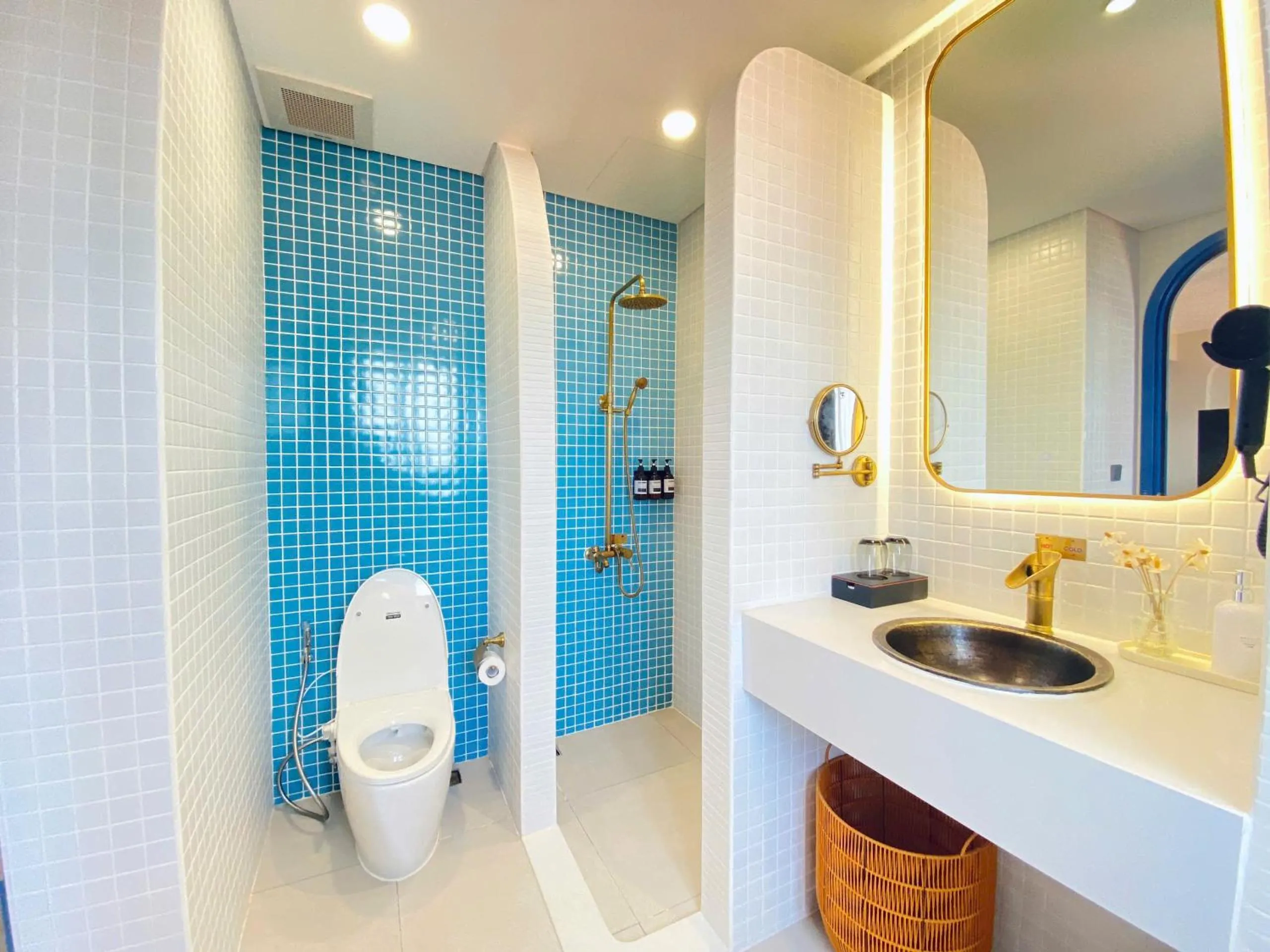 Shower in Tramonto Phu Quoc Hotel