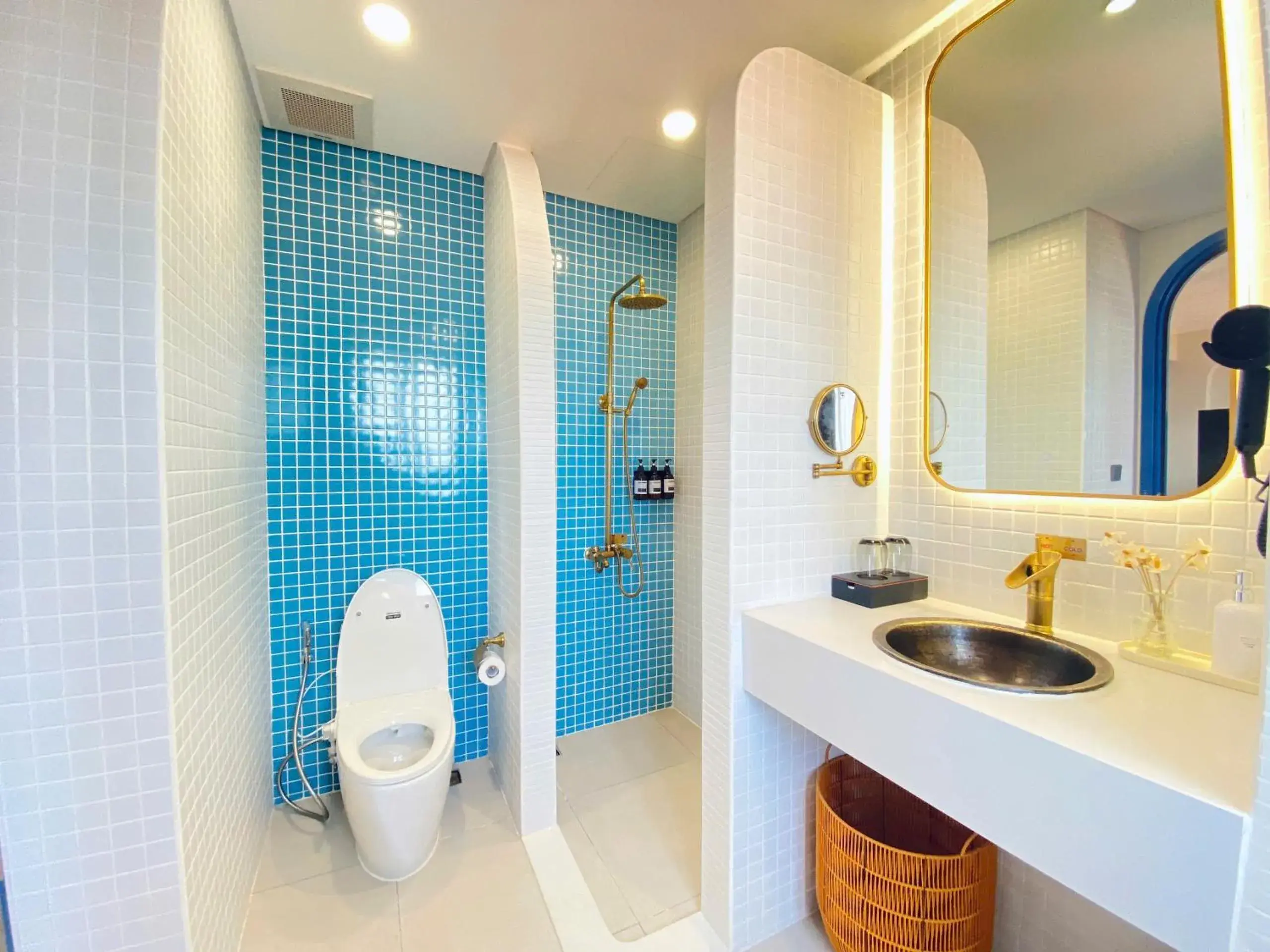 Deluxe Twin Room with Sea View in Tramonto Phu Quoc Hotel Deluxe Twin Room with Sea View in Tramonto Phu Quoc Hotel