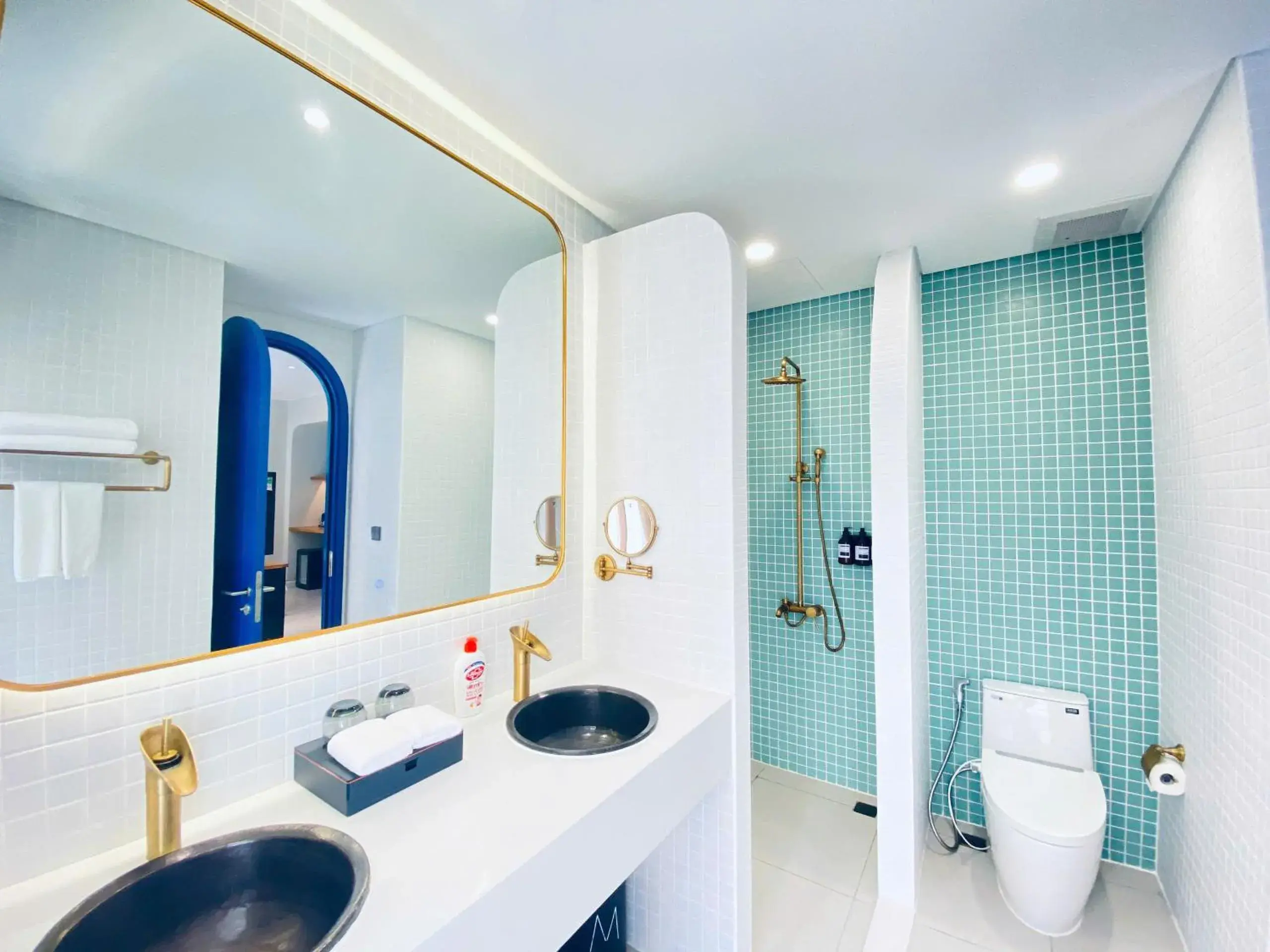Deluxe Twin Room with Sea View in Tramonto Phu Quoc Hotel Deluxe Twin Room with Sea View in Tramonto Phu Quoc Hotel