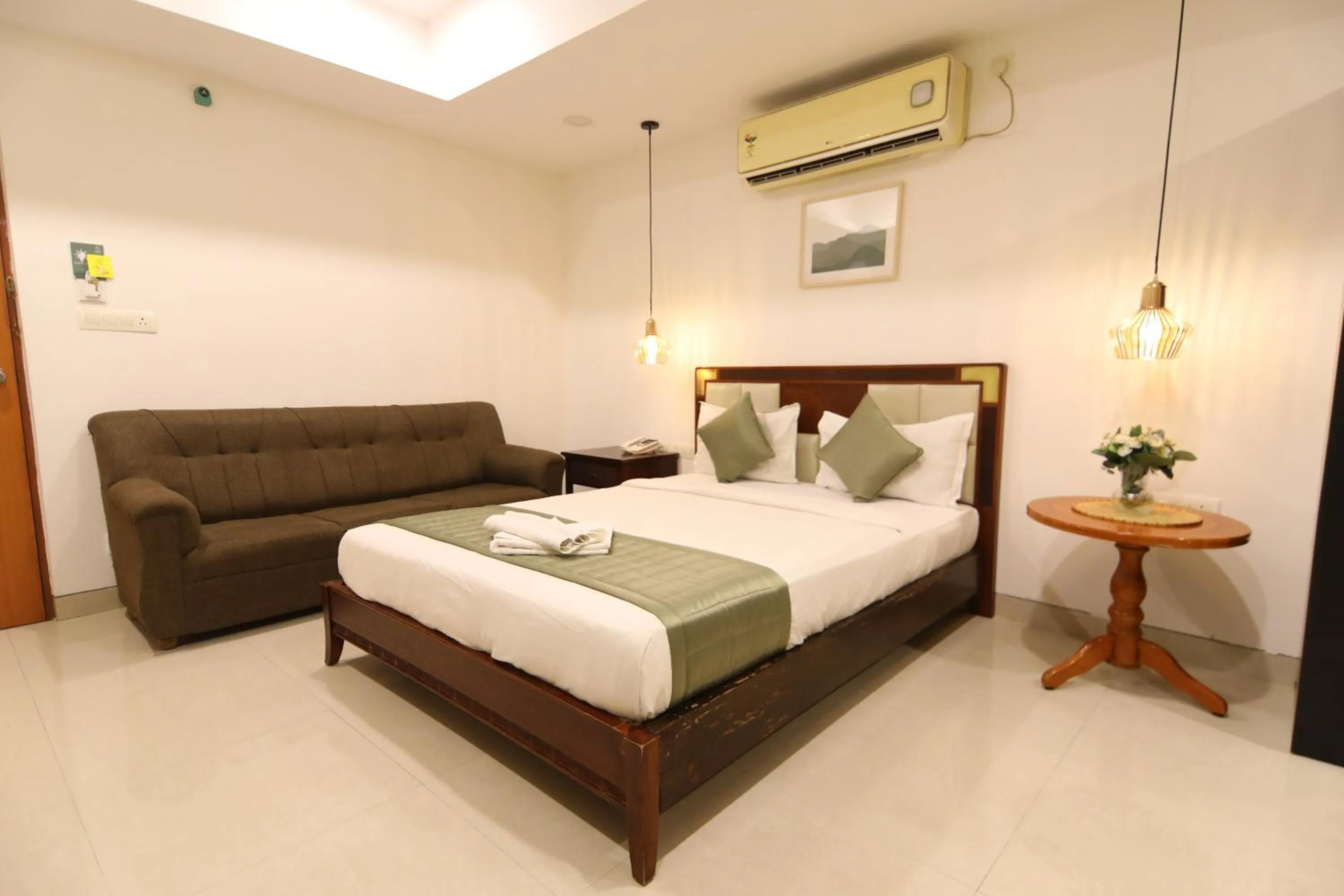 Bed in Earth Hotels Domlur
