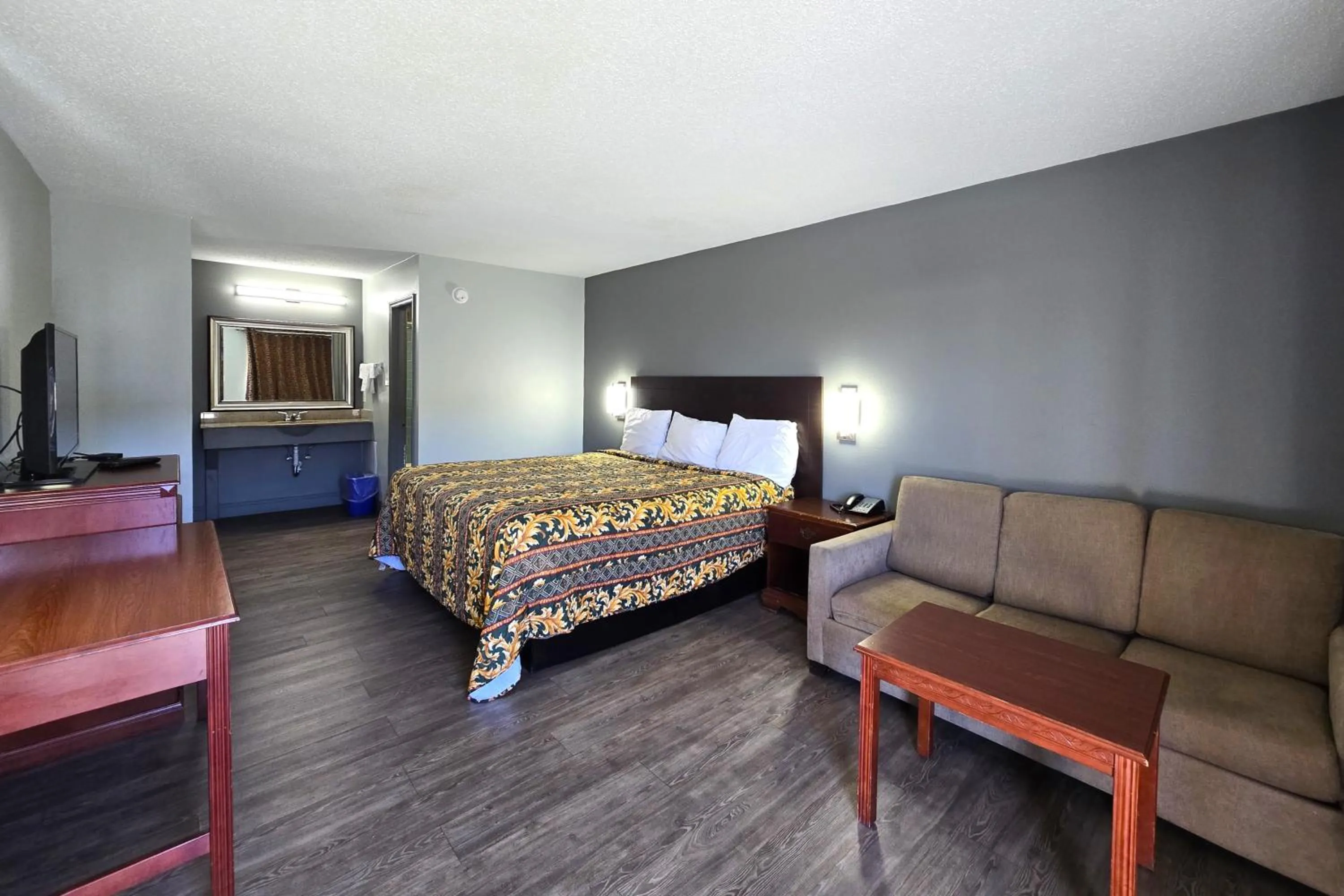 Bedroom, Bed in Eagle Inn by Hotel O Richmond Midlothian Turnpike