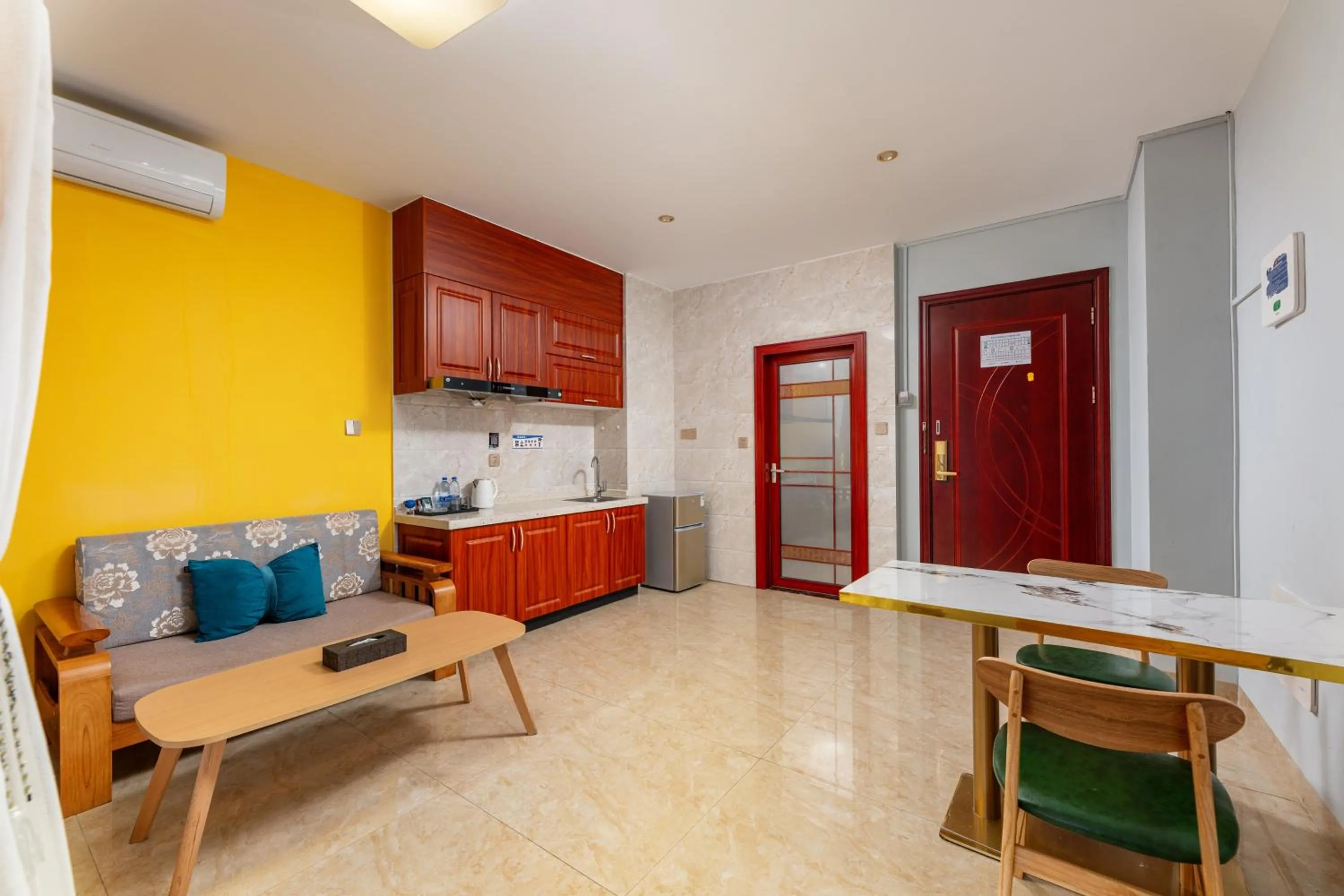 Living room in Chami Apartment Hotel, Buhadi