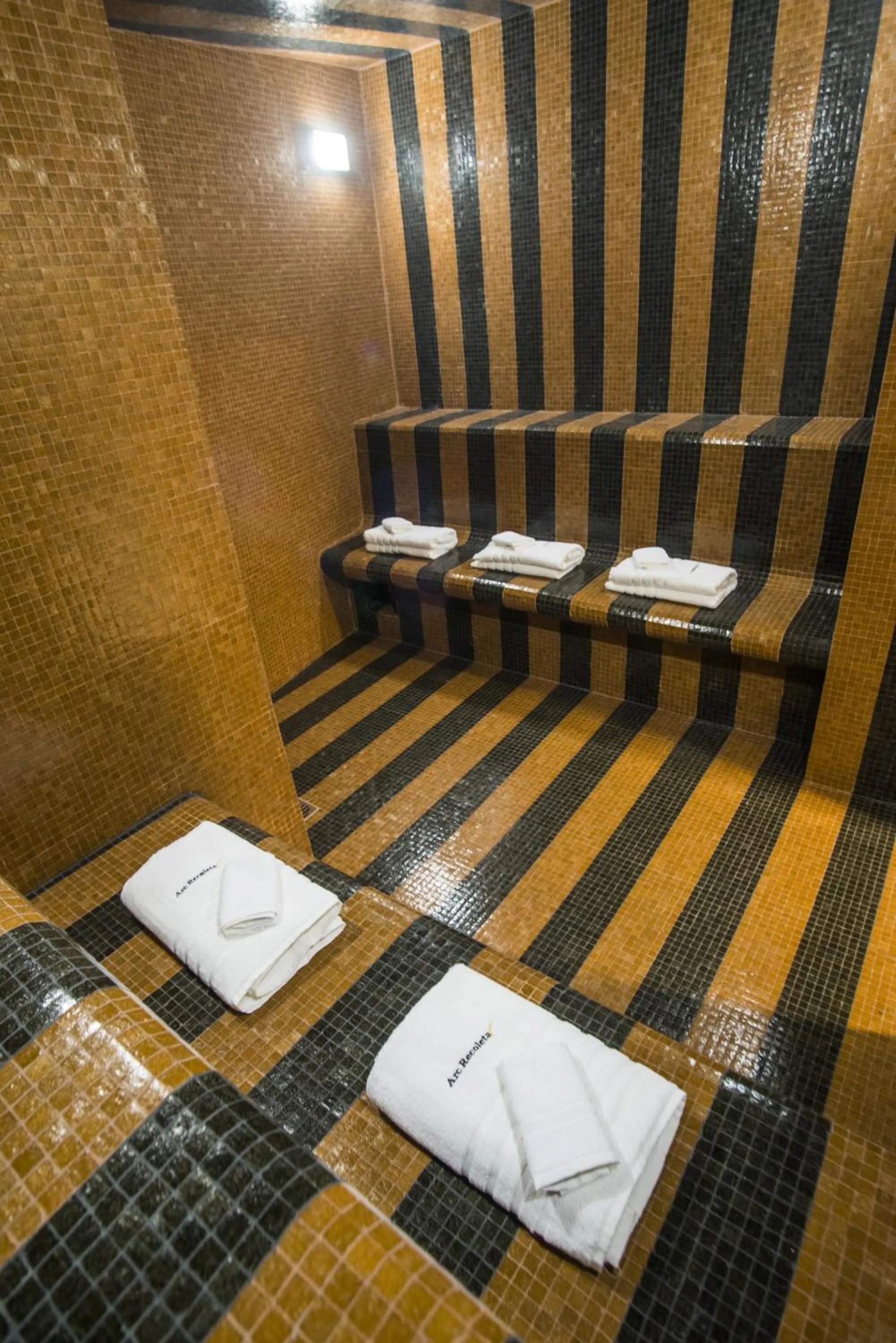 Steam room in ARC Recoleta Boutique Hotel & Spa