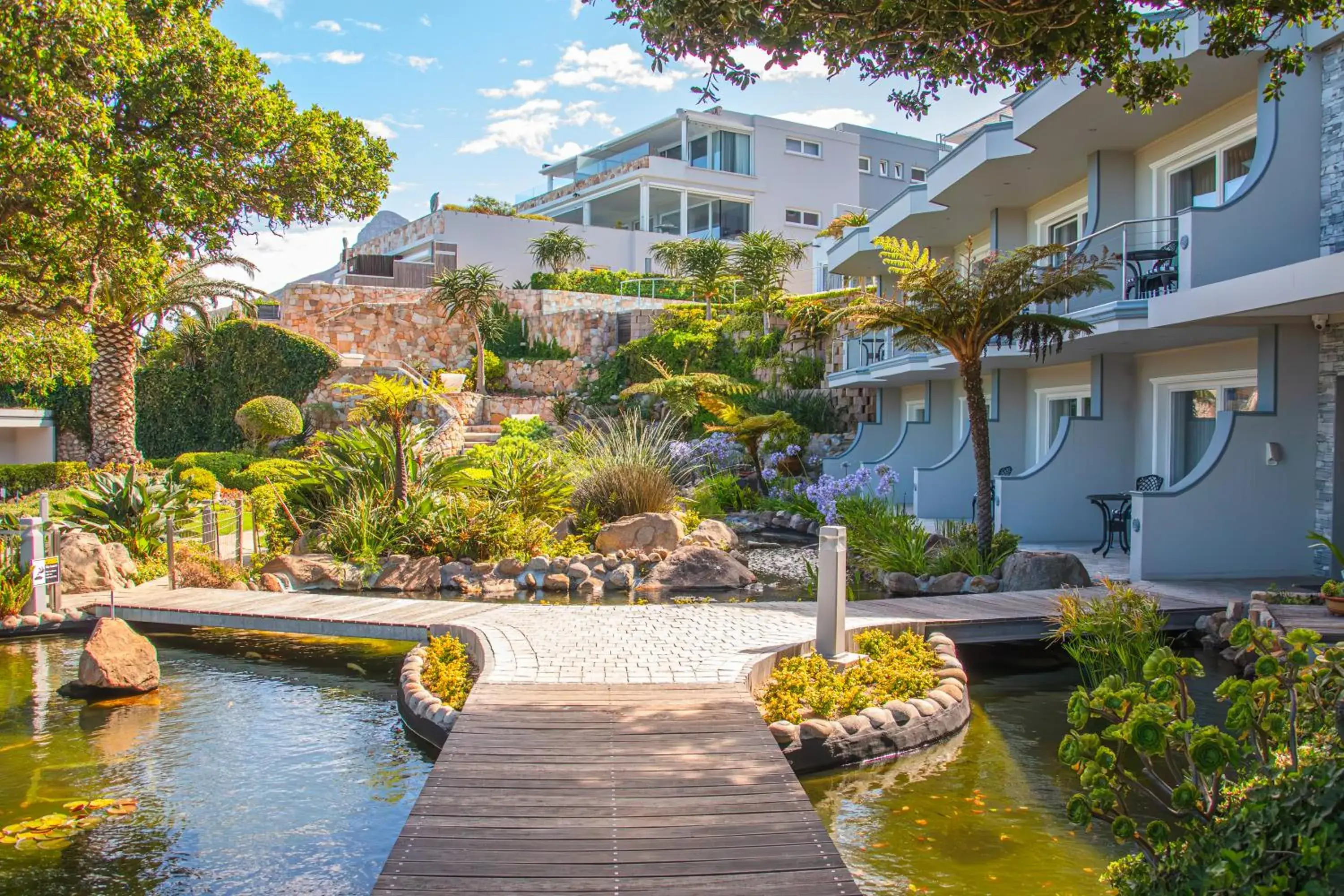 Property building in Ocean View House Property building in Ocean View House