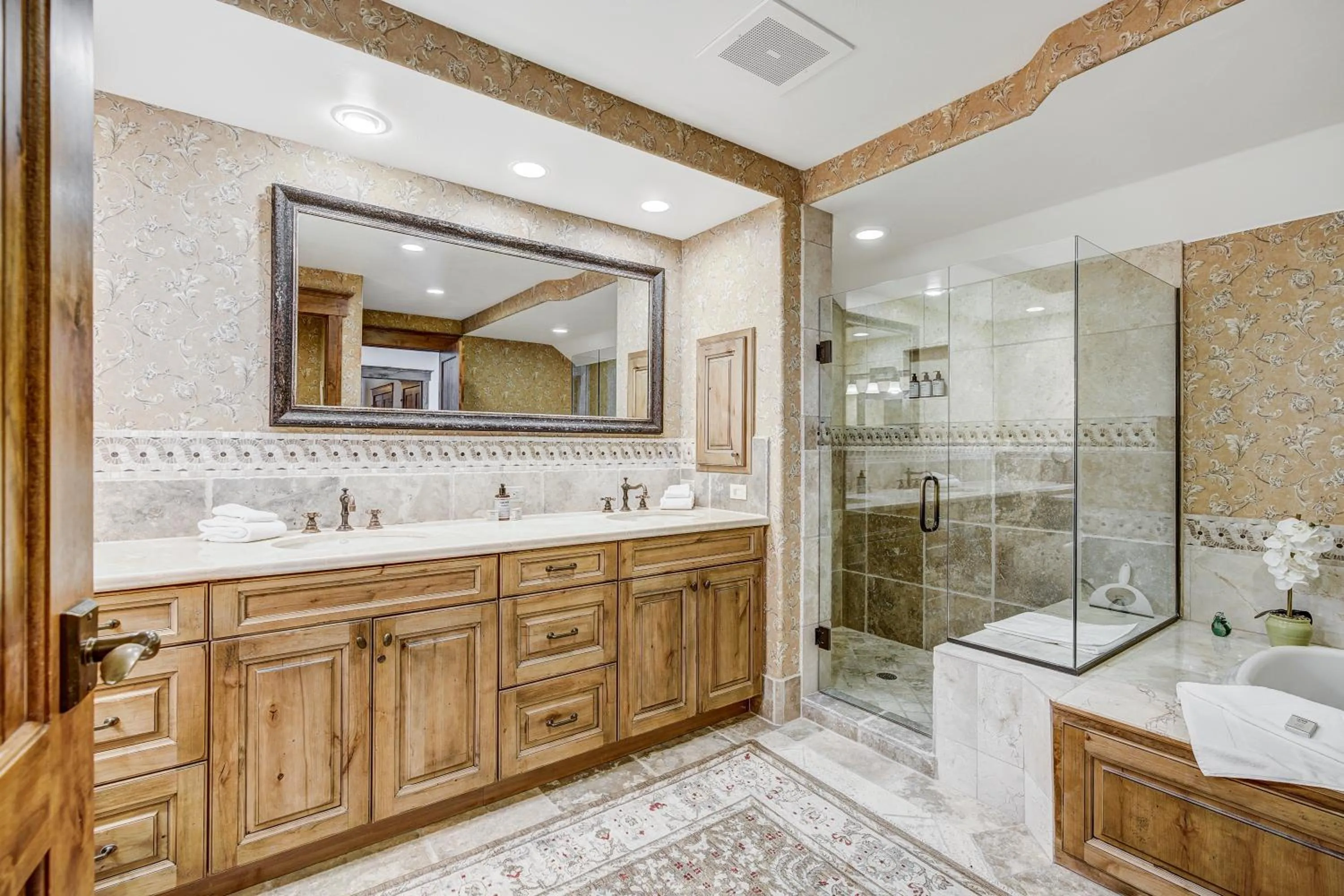 Bathroom in Bachelor Gulch Village