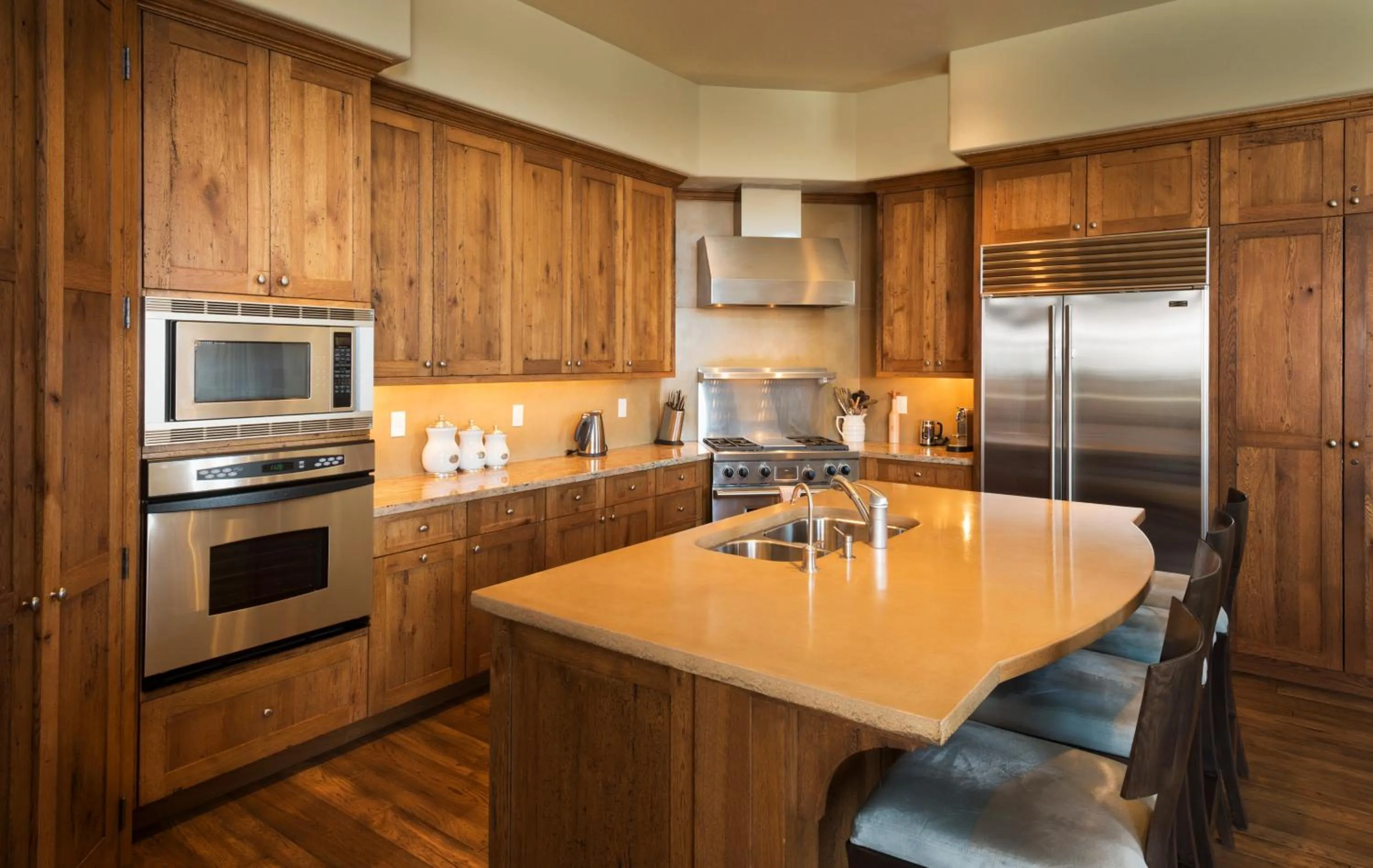 Kitchen or kitchenette in Bachelor Gulch Village