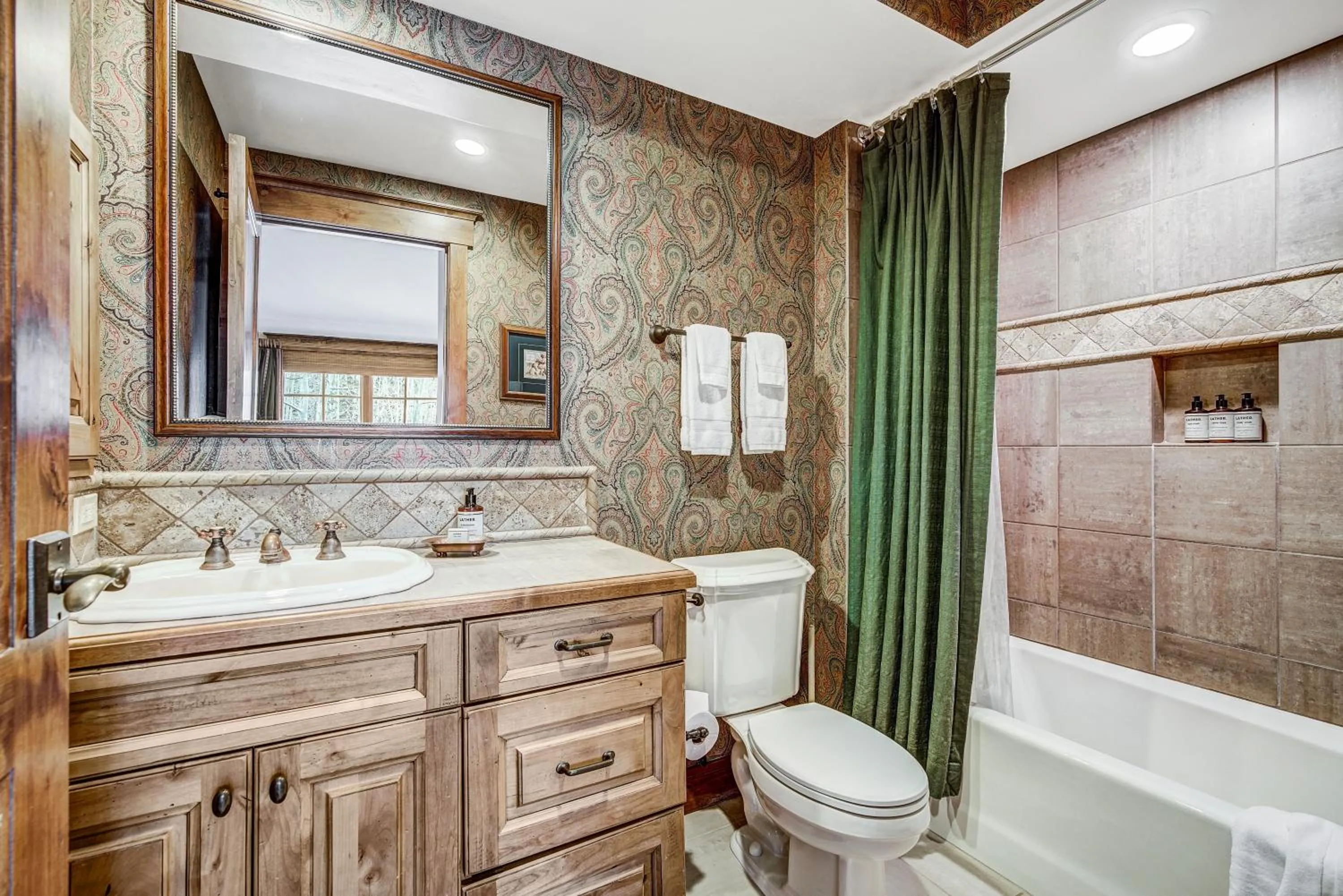 Bathroom in Bachelor Gulch Village