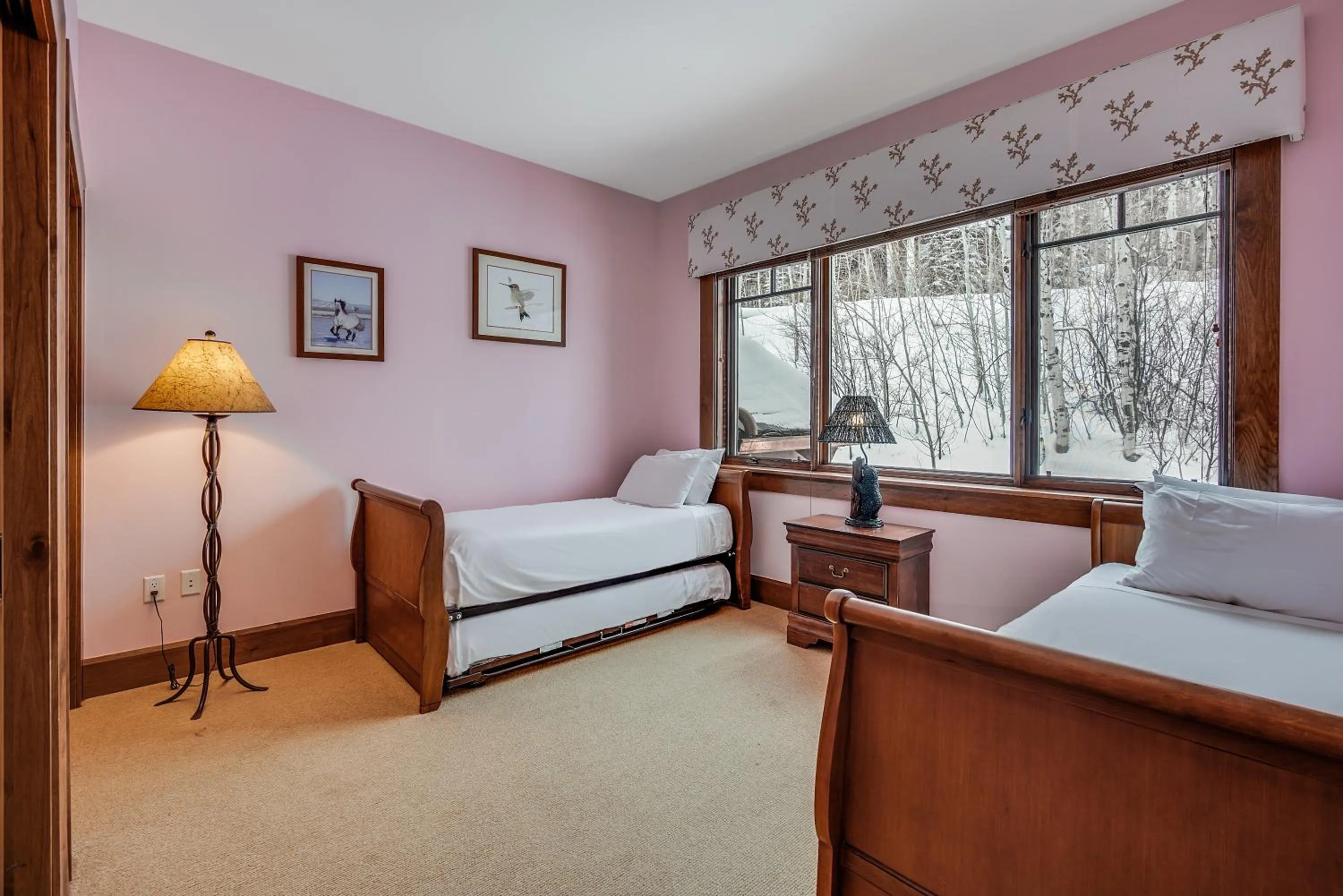 Bedroom in Bachelor Gulch Village