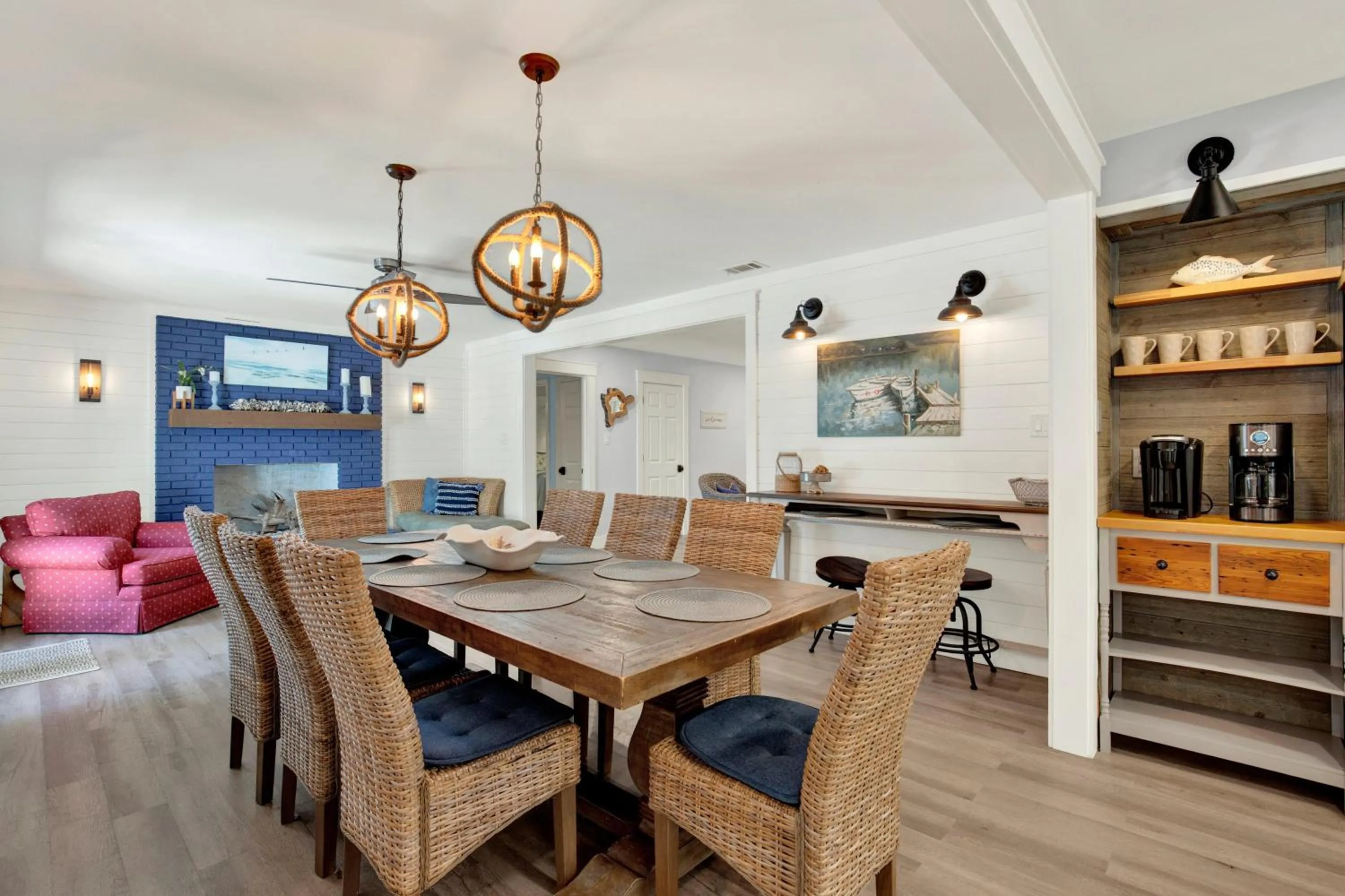 Dining area in The Oar House
