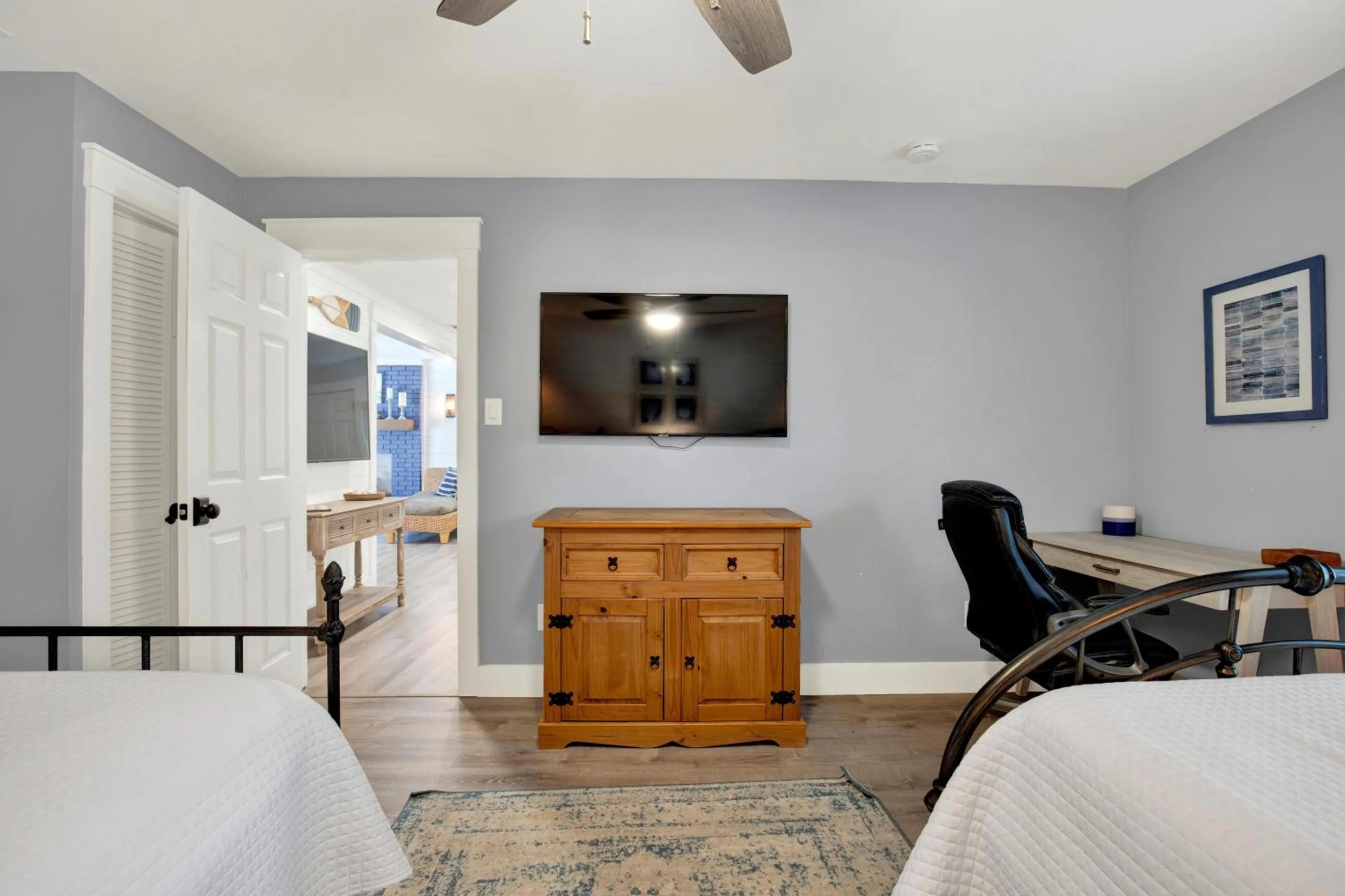 Bedroom, Bed in The Oar House