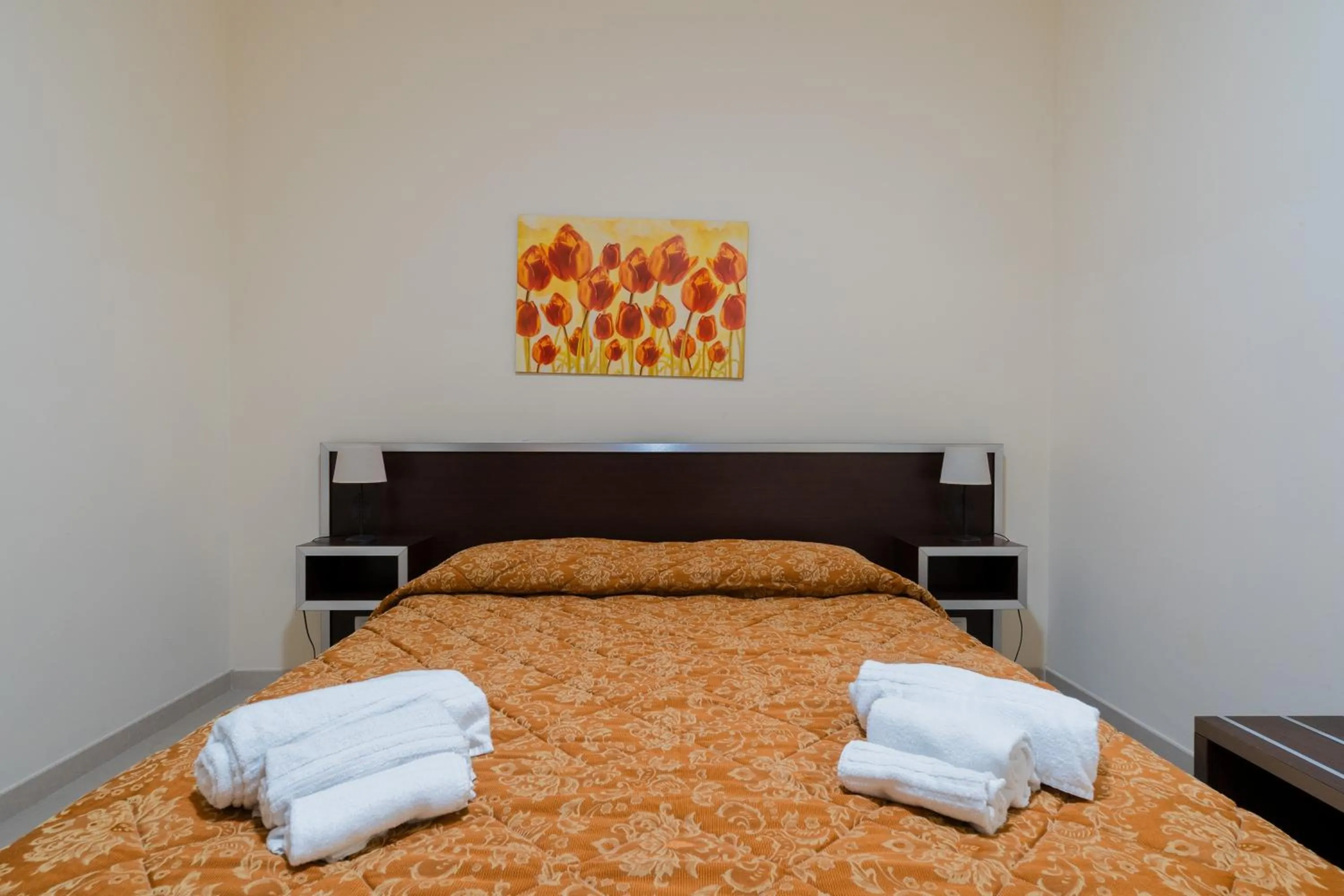 Living room, Bed in Palazzo Mongiò