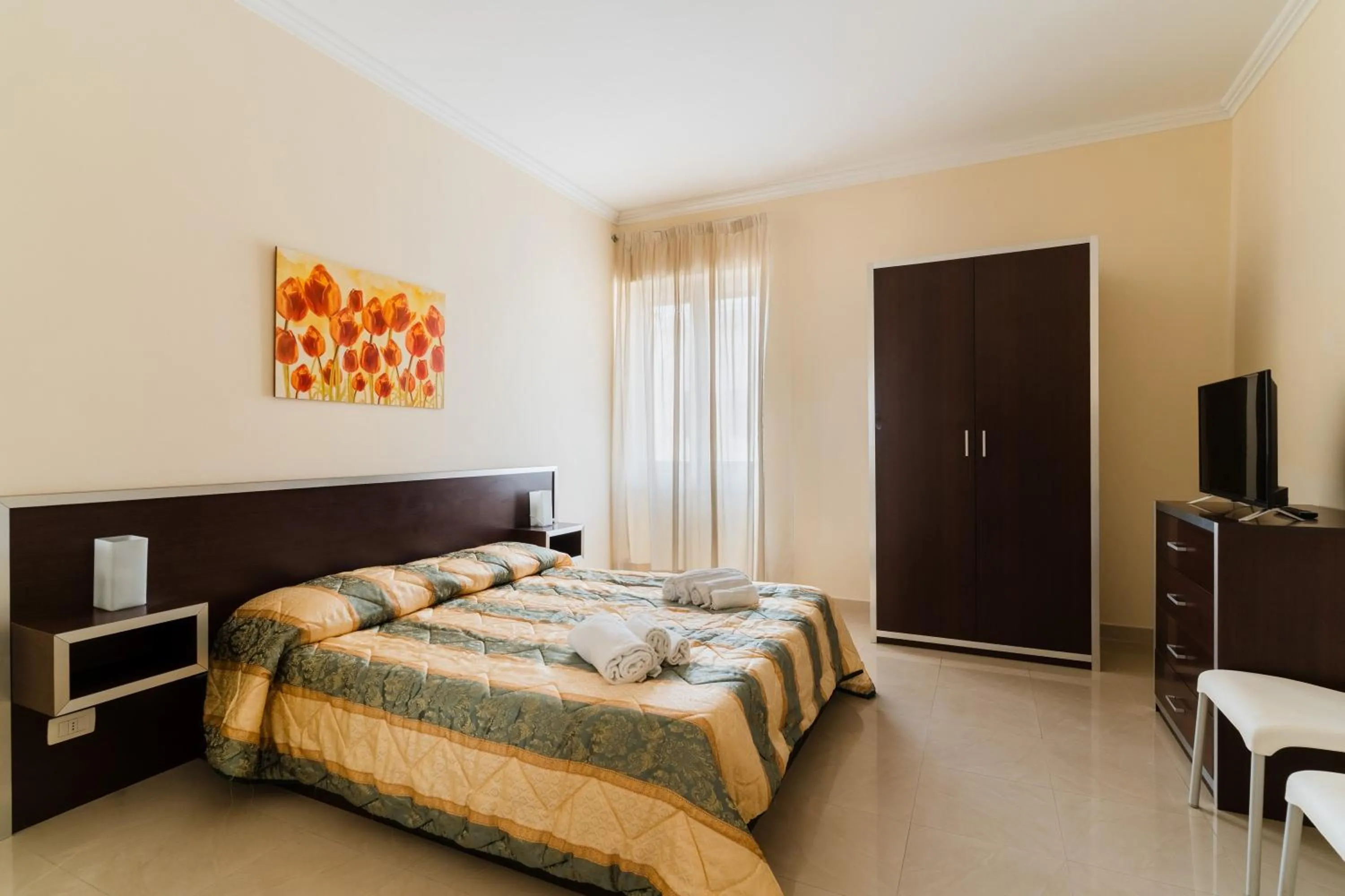Living room, Bed in Palazzo Mongiò
