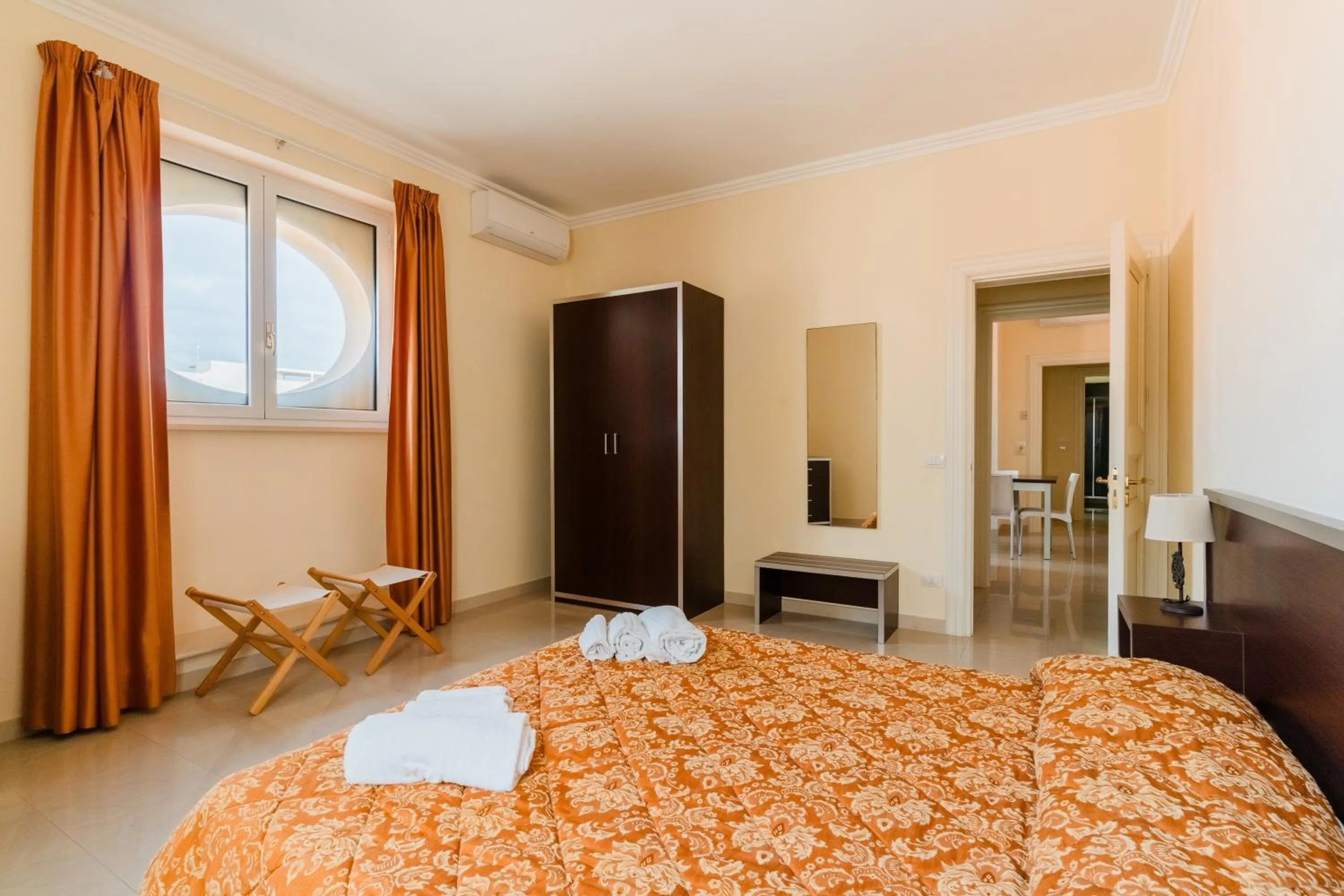 Property building, Bed in Palazzo Mongiò