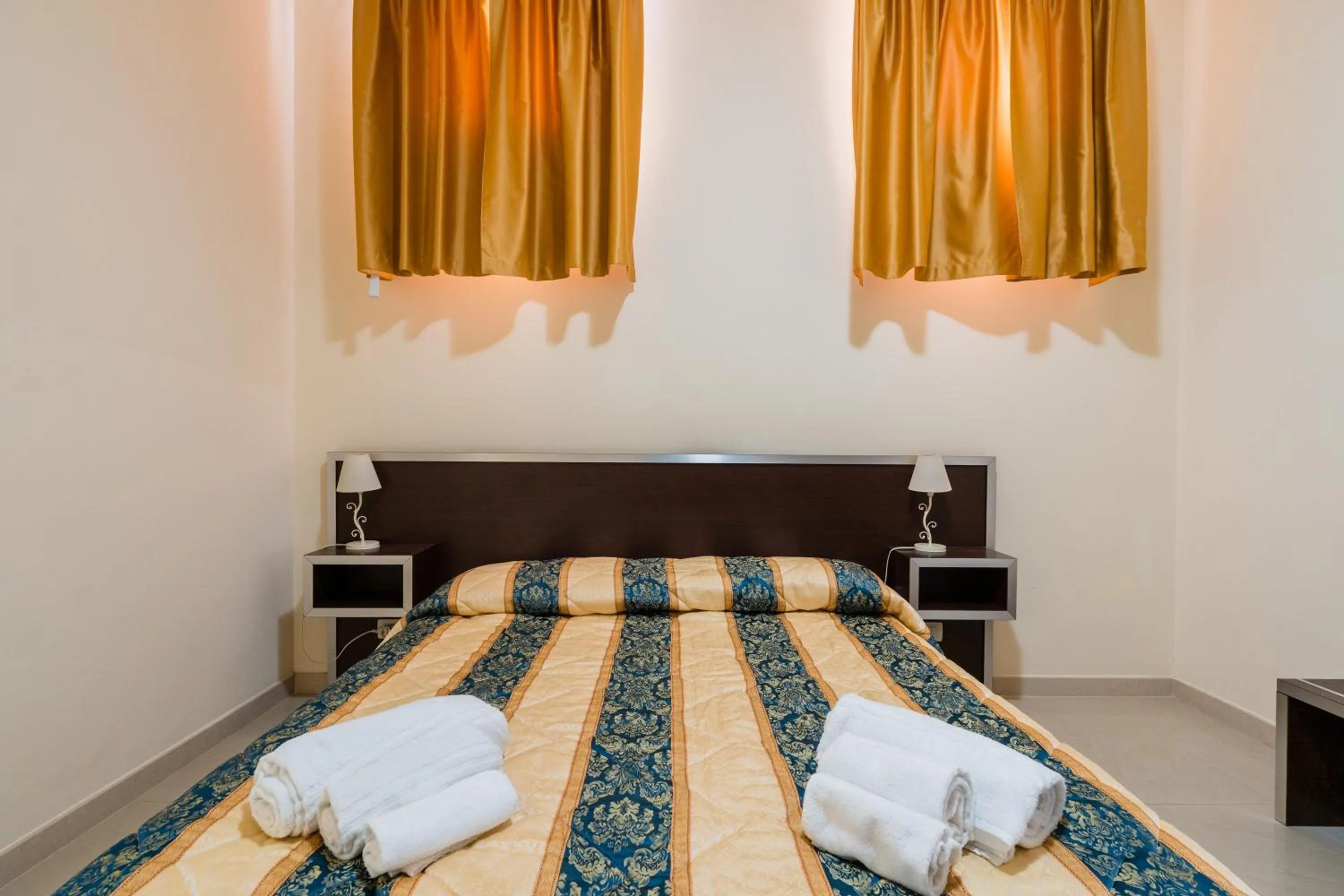 Bed in Palazzo Mongiò