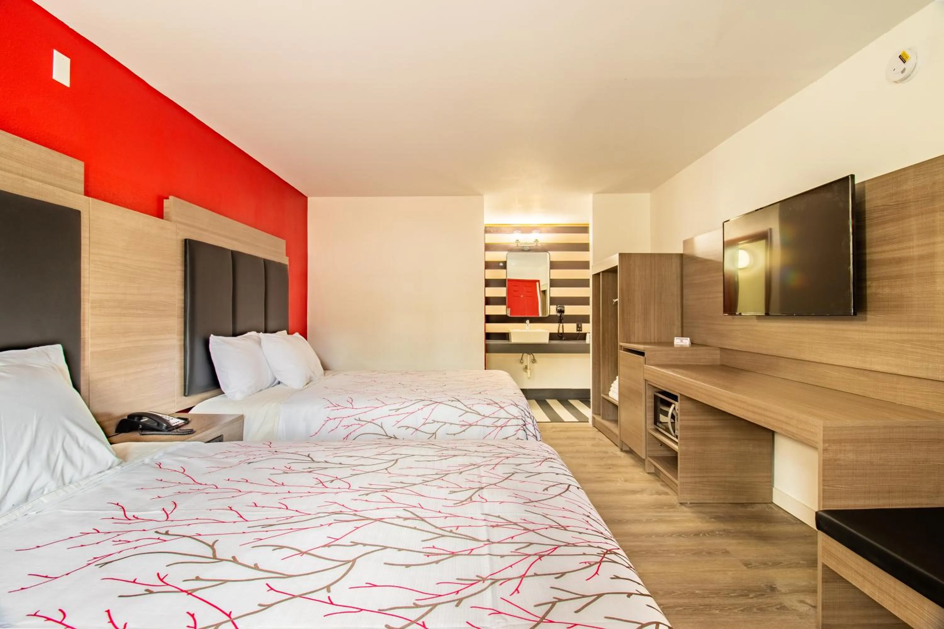 Bed in The Asheville Inn