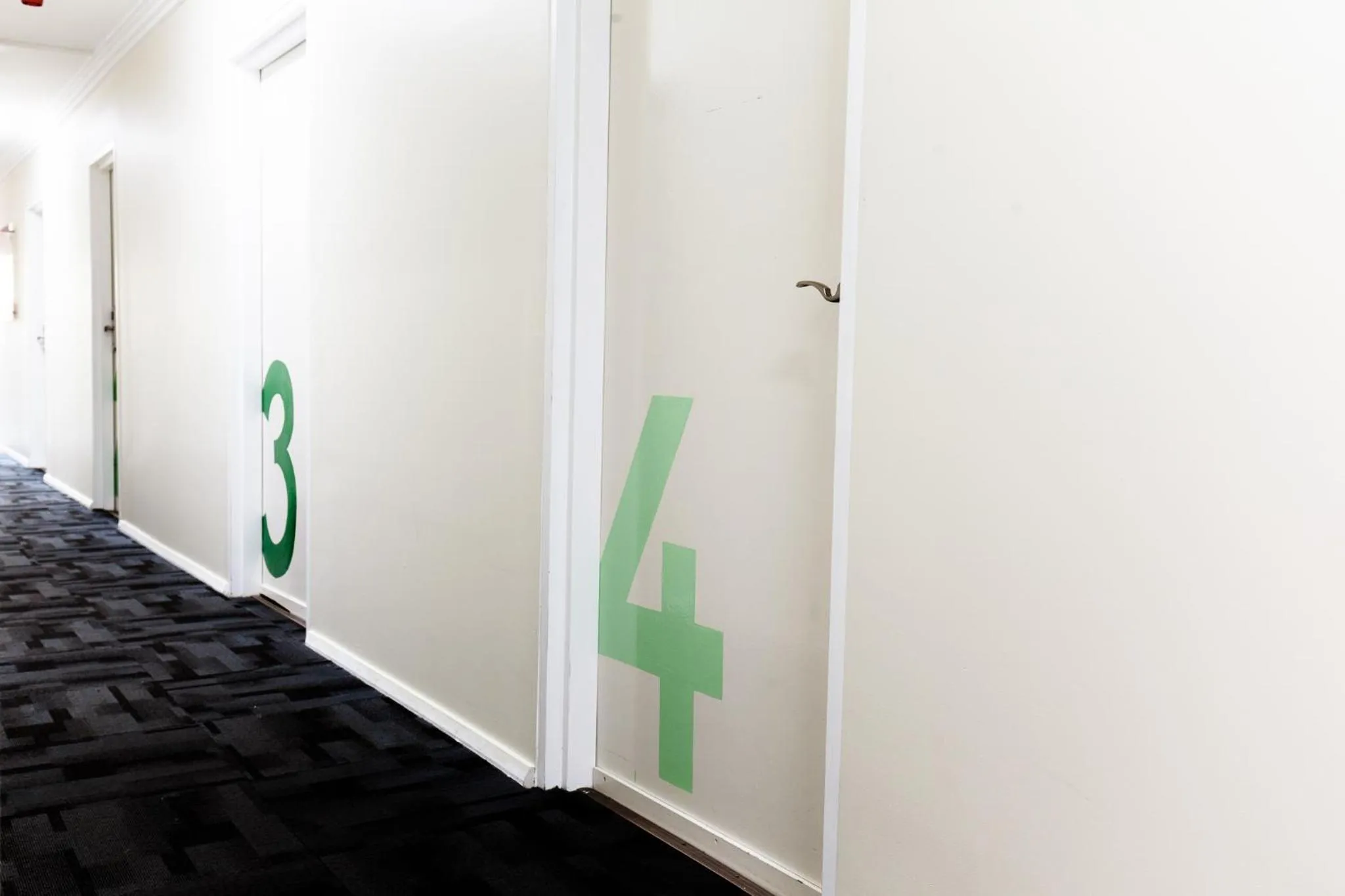 Bedroom in Mad Monkey Broadway