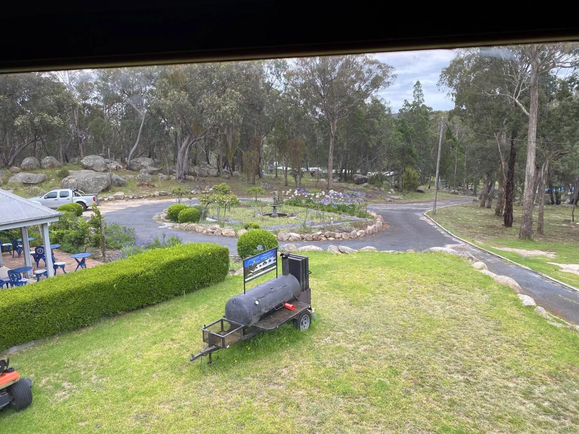 BBQ facilities in Girraween Country Inn