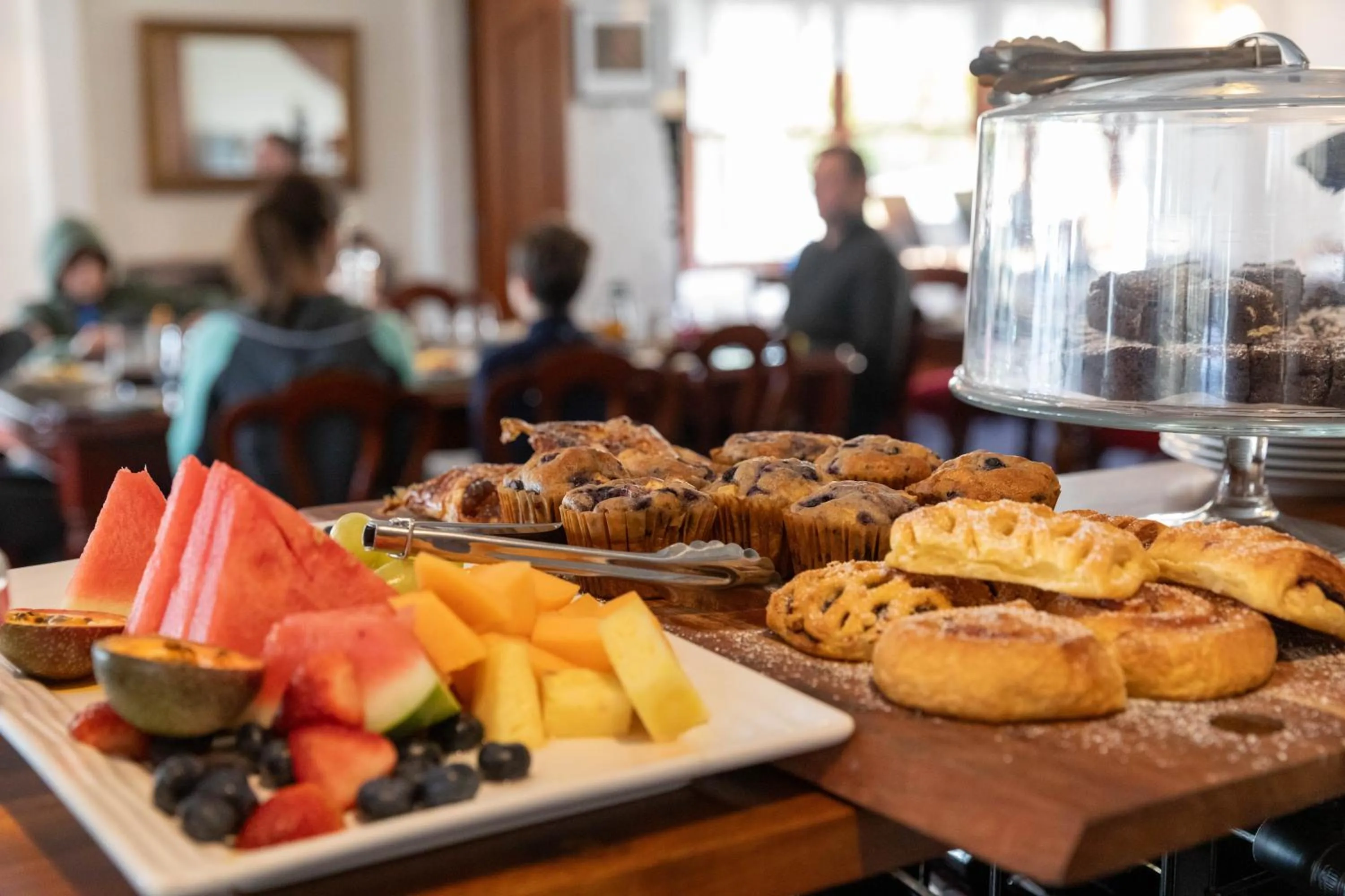 Restaurant/places to eat in Girraween Country Inn