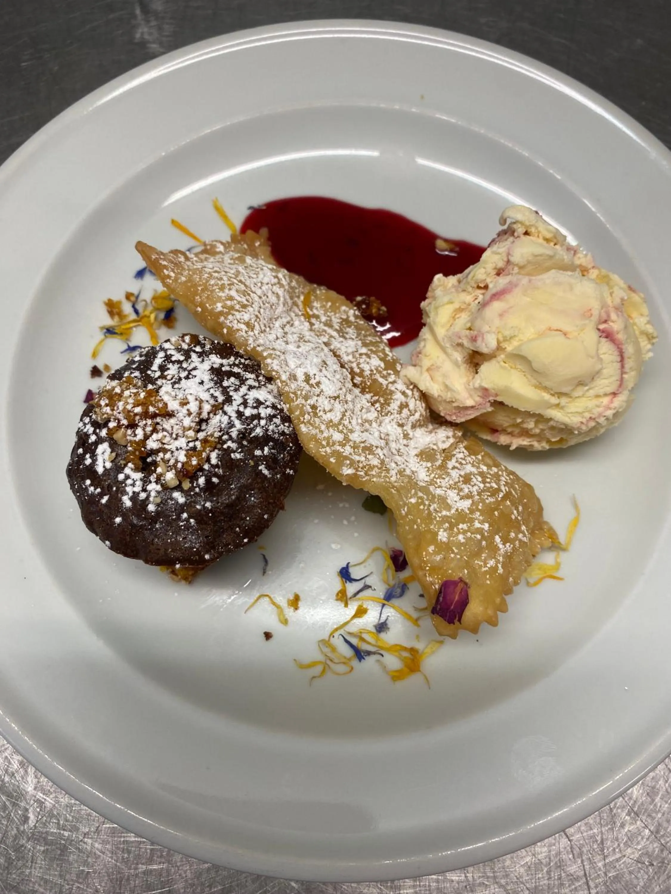 Dinner in Girraween Country Inn